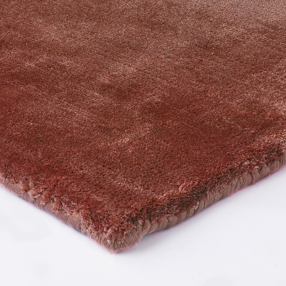 Tappeto Monocromatico EUCALYPTUS RUST: Calore ed Eleganza per la Tua Casa