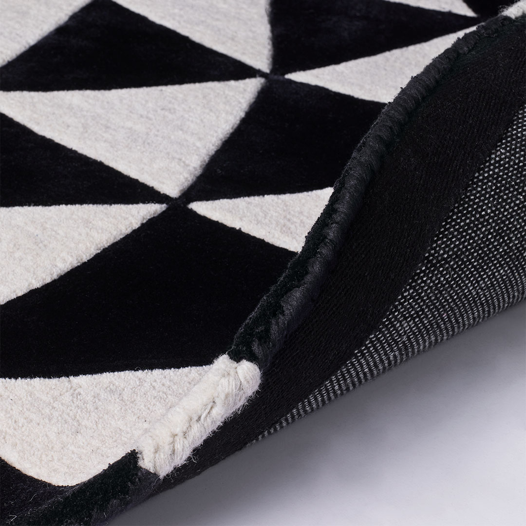 Tappeto BIANCA NEVE ZERO – Geometria Moderna per un Salotto di Design