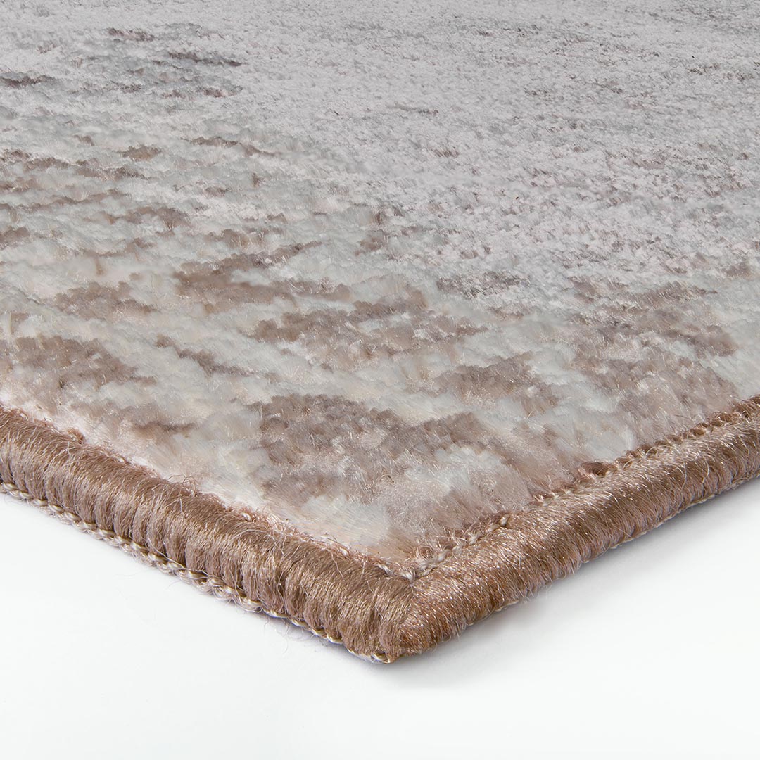 Tappeto DORIAN THREE TORTORA: Raffinatezza e Comfort per i Tuoi Spazi