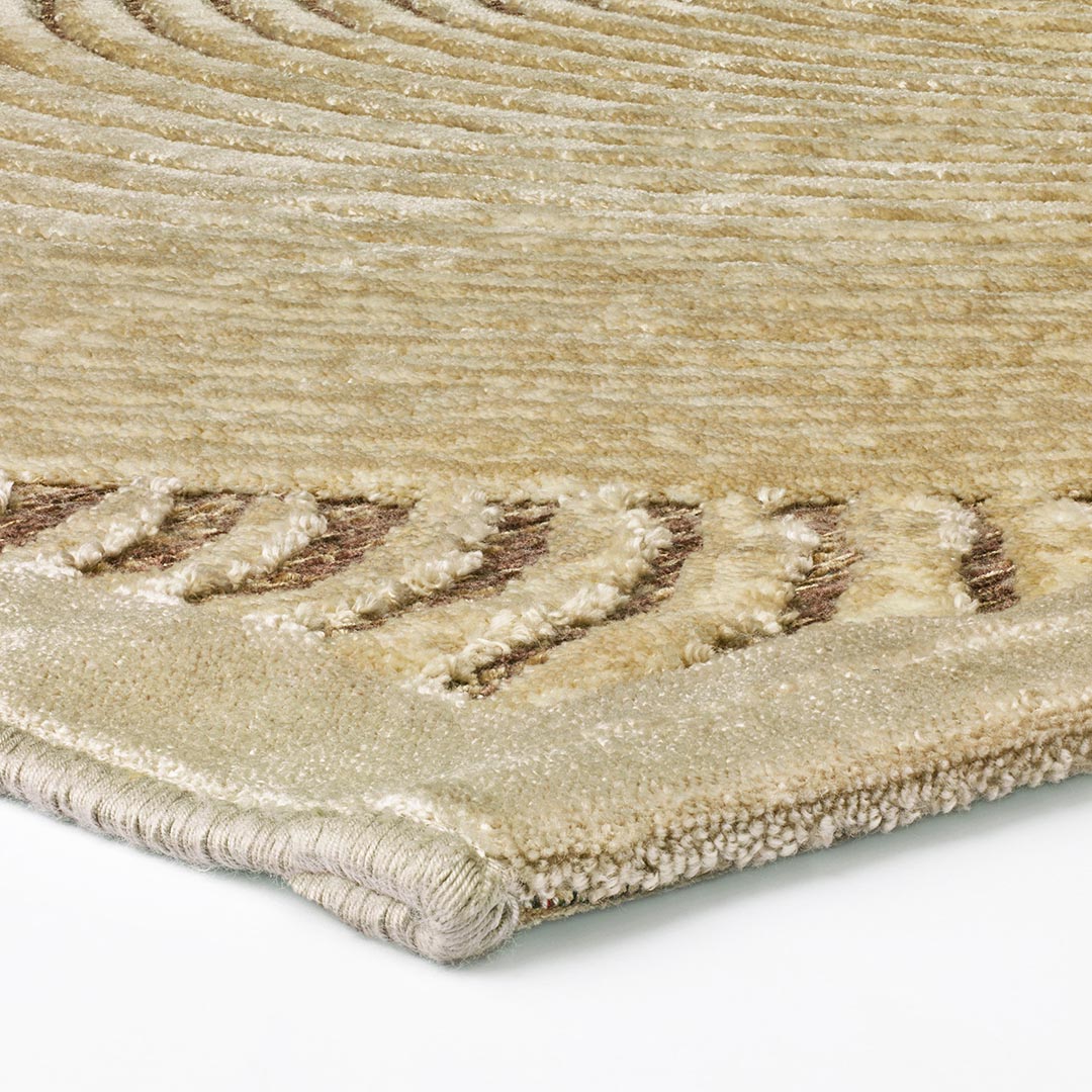 Tappeto GABRIELLE 794J/Q41: L’eleganza dei cerchi in rilievo