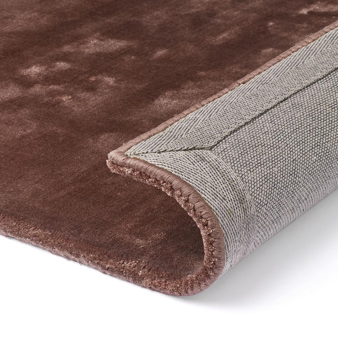 Tappeto Monocromatico EUCALYPTUS RUST: Calore ed Eleganza per la Tua Casa