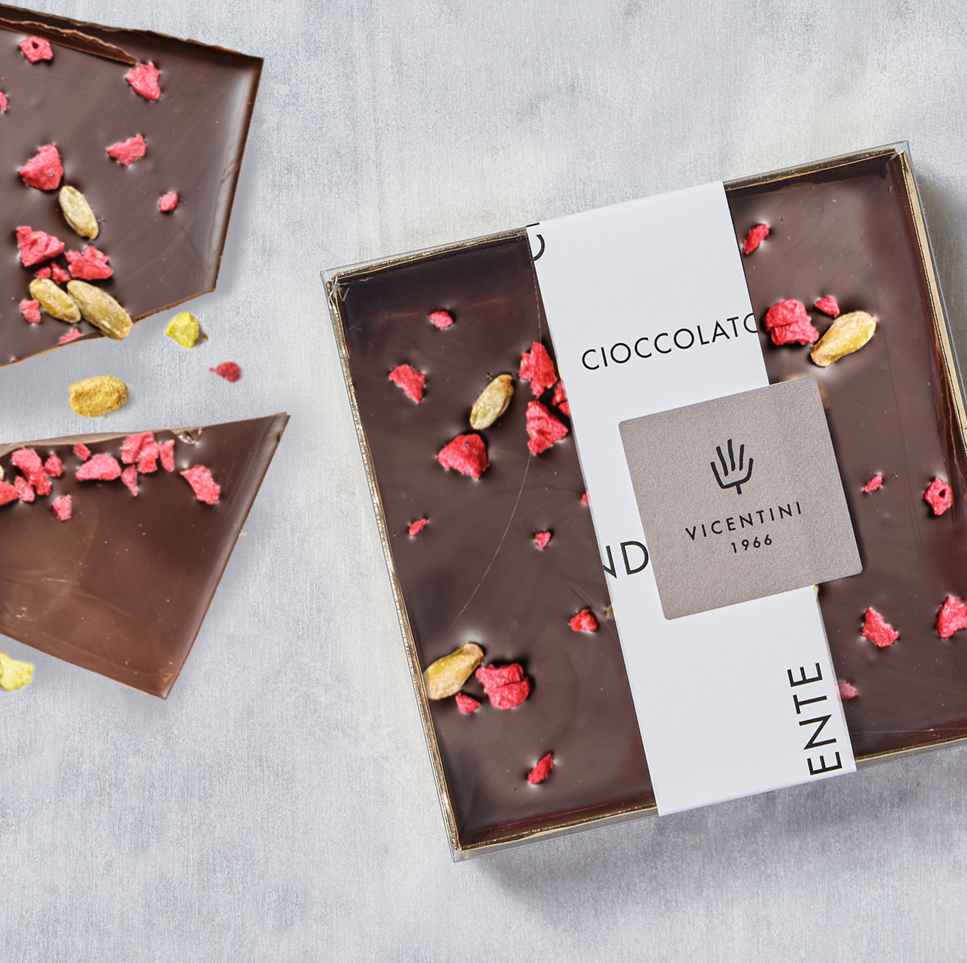 Tavoletta fondente, pistacchi e lamponi