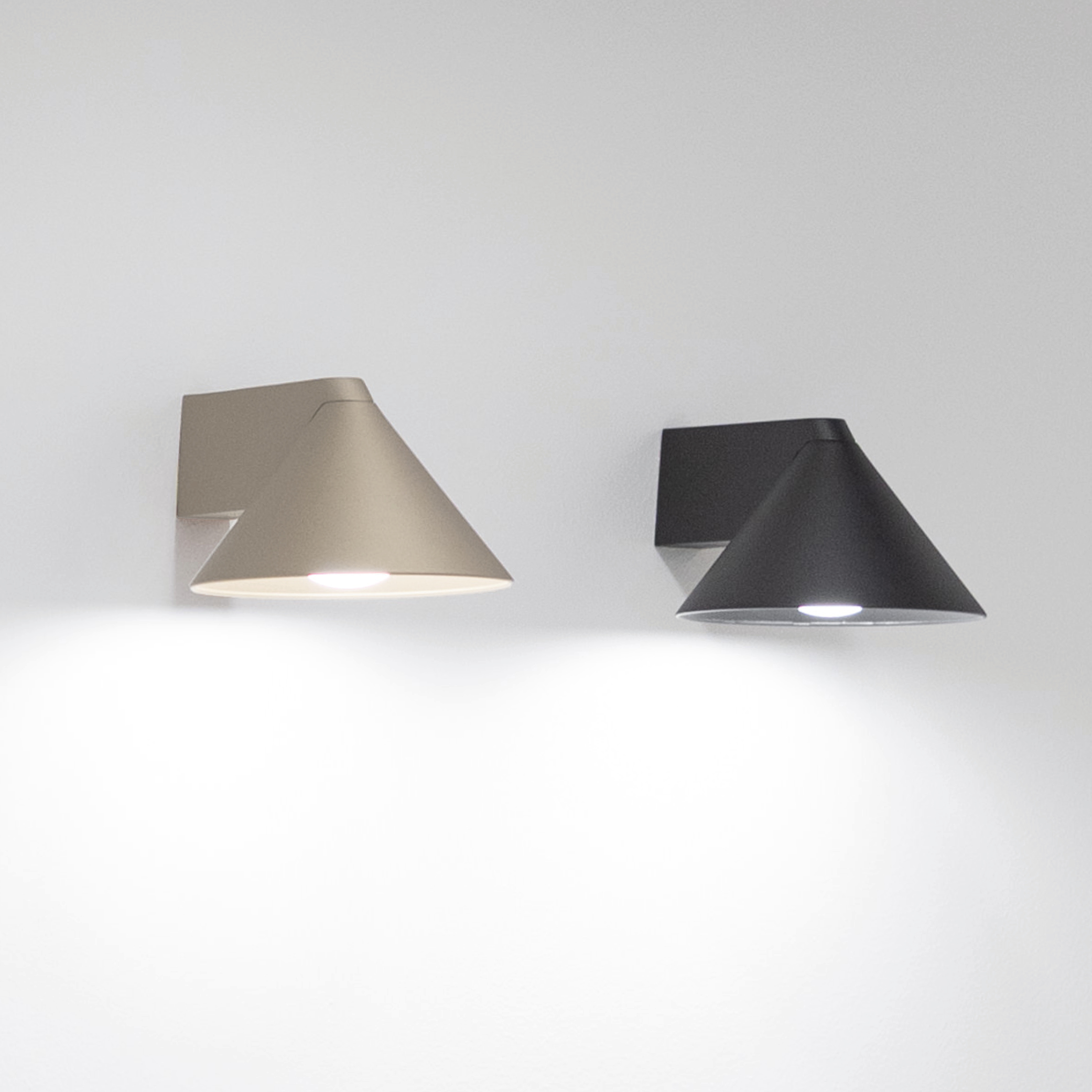 LUMINELLE APPLIQUE ANTRACITE 1X12W LED GX53