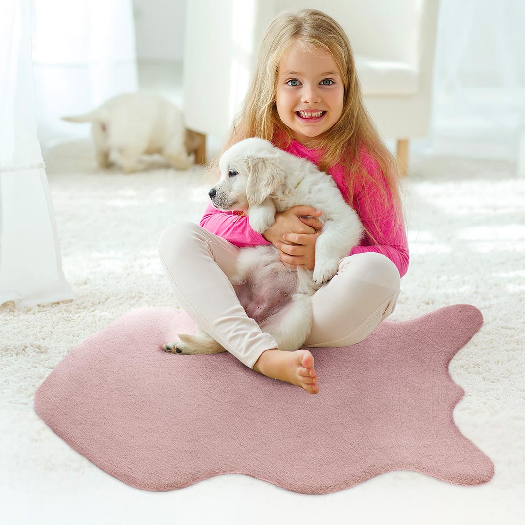 Tappeto FUR BAMBY RUG ROSA ANTICO – Eleganza soffice e versatile per la cameretta dei bimbi