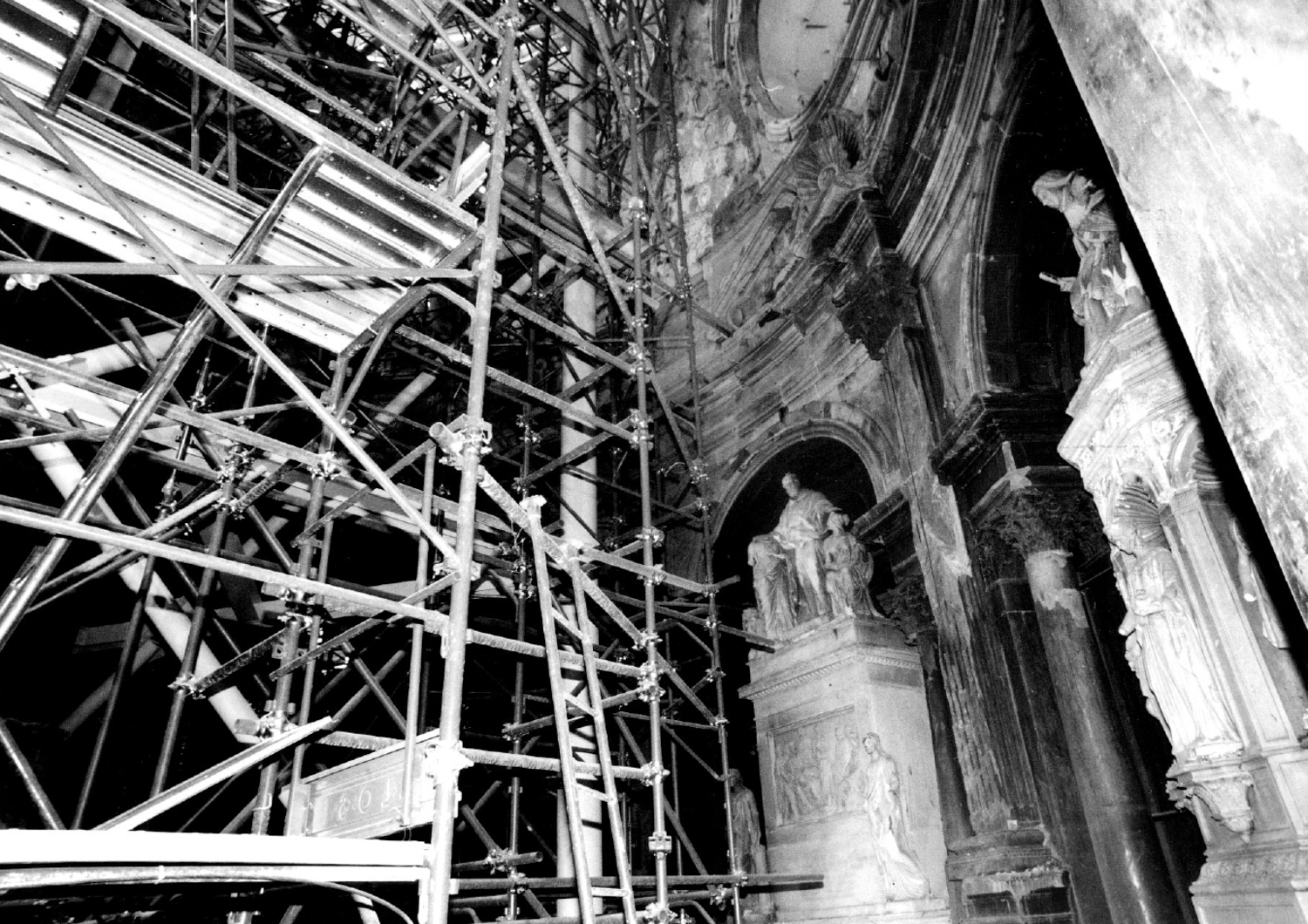 Restaurata la cappella della Sindone - 6