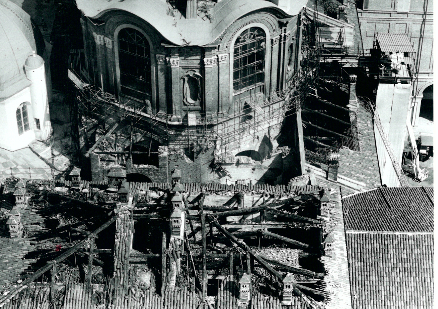 Restaurata la cappella della Sindone - 11