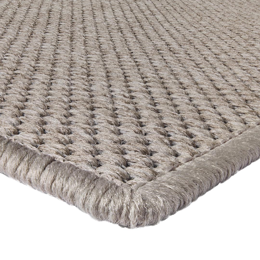 Tappeti per Esterno e Cucina: L'eleganza sobria del PATIO TORTORA