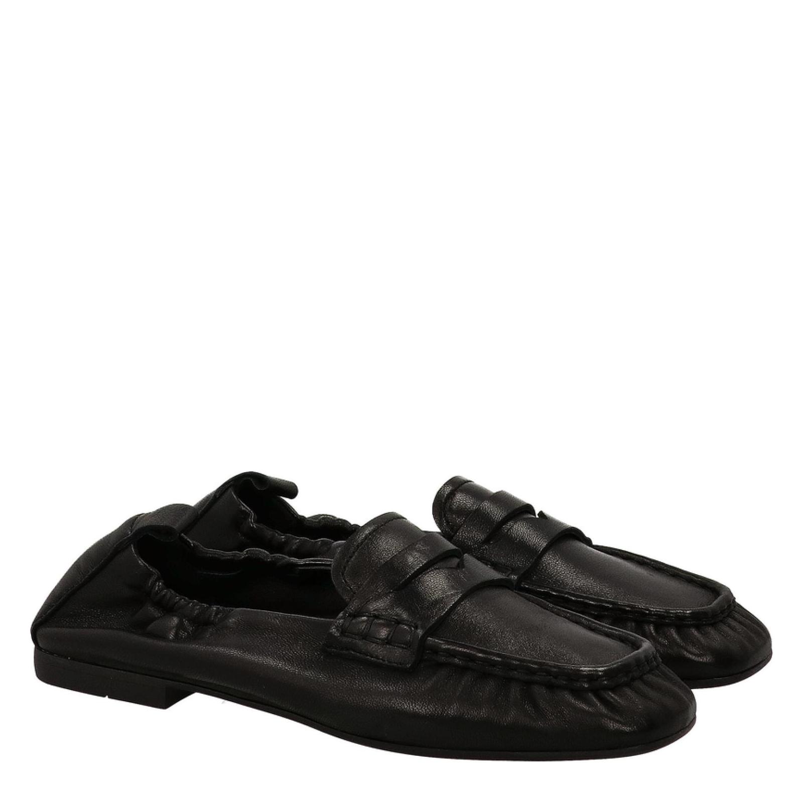 WOMAN LEATHER LOAFER