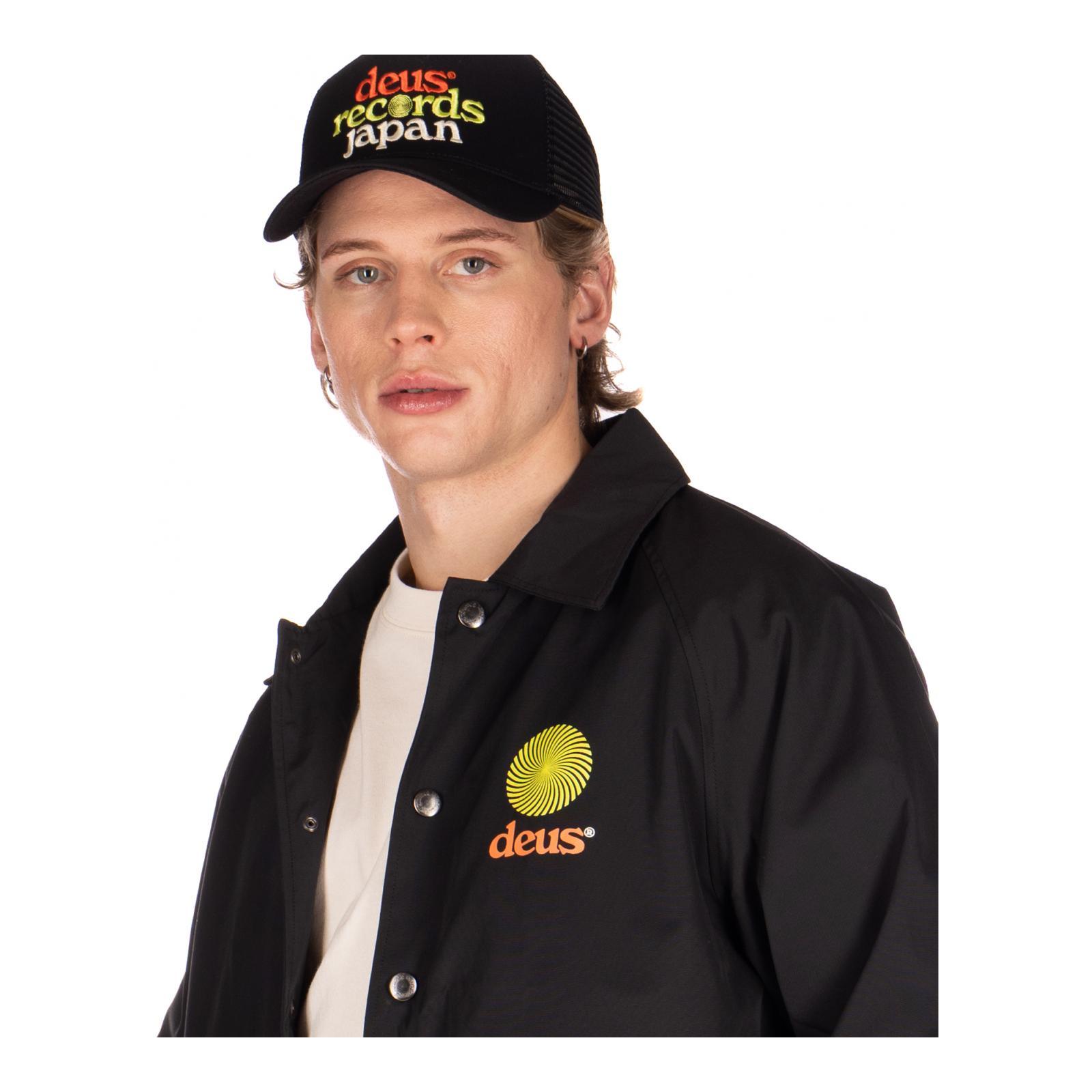 STRATA TRUCKER black