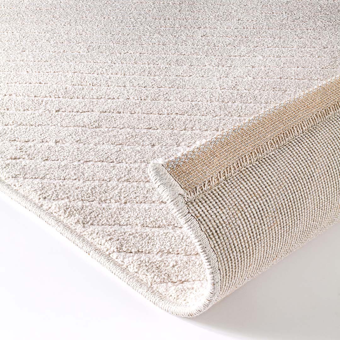 Tappeto CORTINA 19 IVORY: Minimalismo Elegante per il Tuo Soggiorno