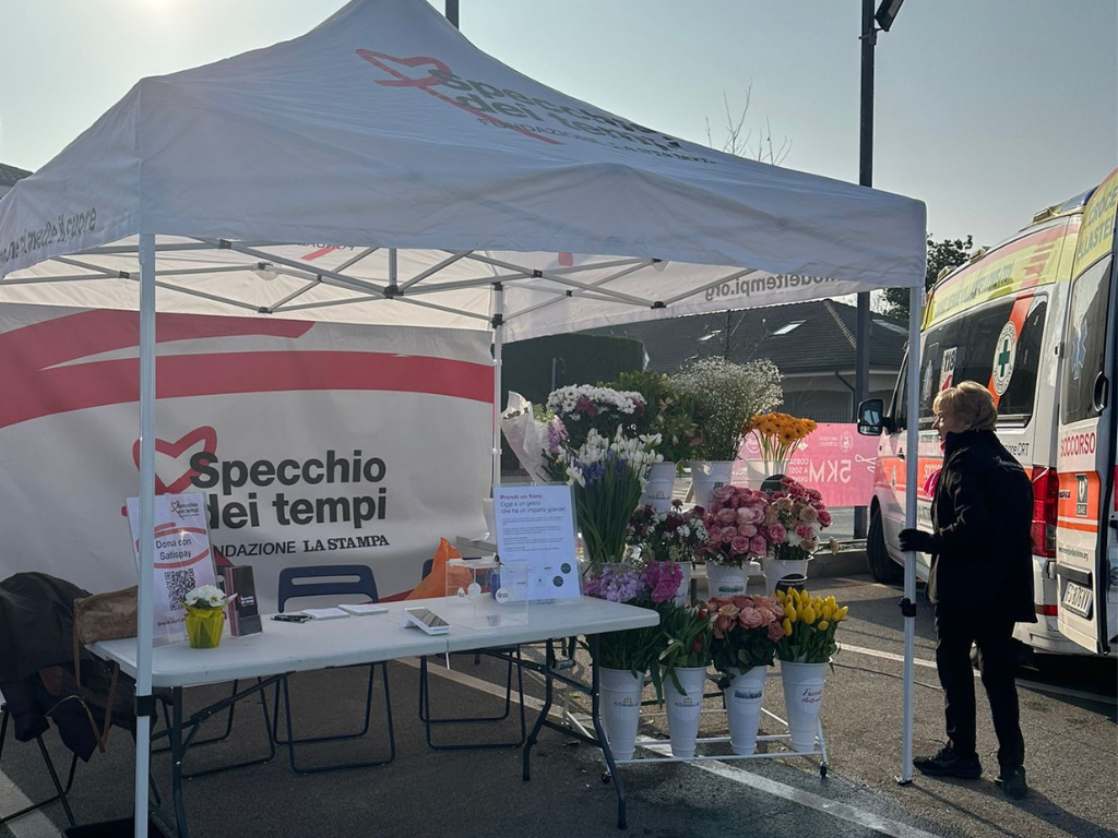 Un fiore per la mamma: crea il tuo bouquet solidale in Piazza San Carlo