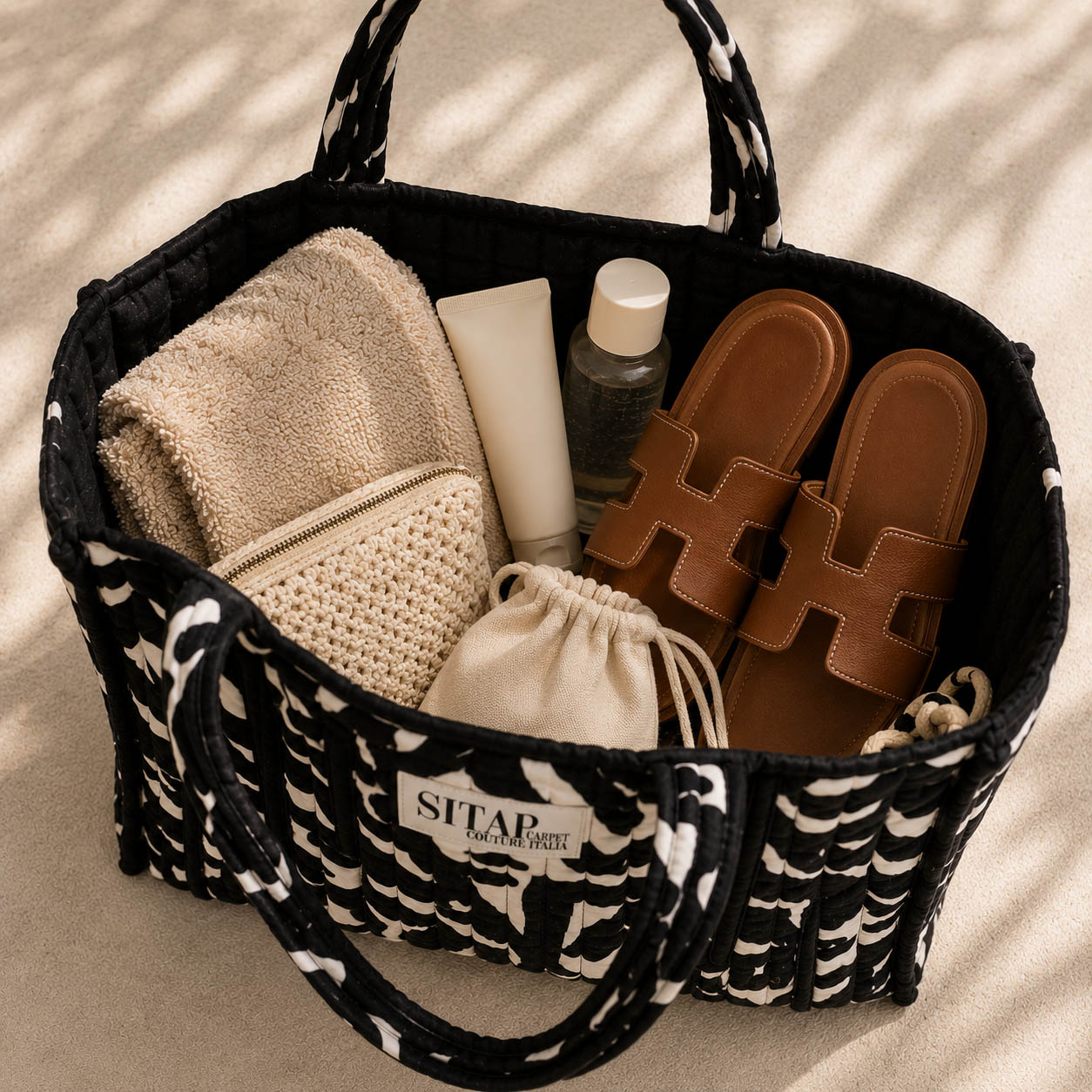 Borsa Tote BLACK AND WHITE – Stile Contemporaneo e Praticità Quotidiana