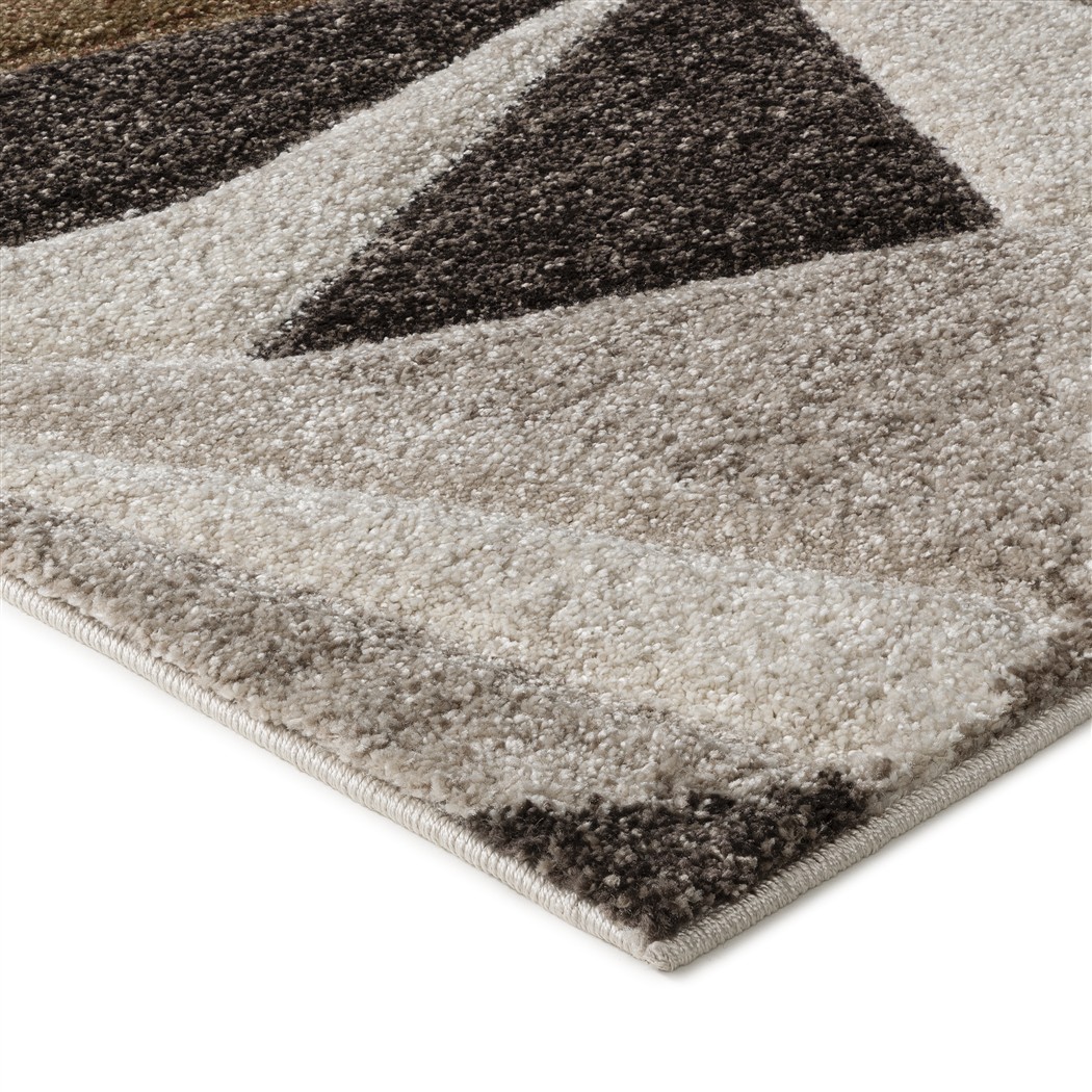 AGATA THREE – Geometrie Contemporanee e Comfort Quotidiano