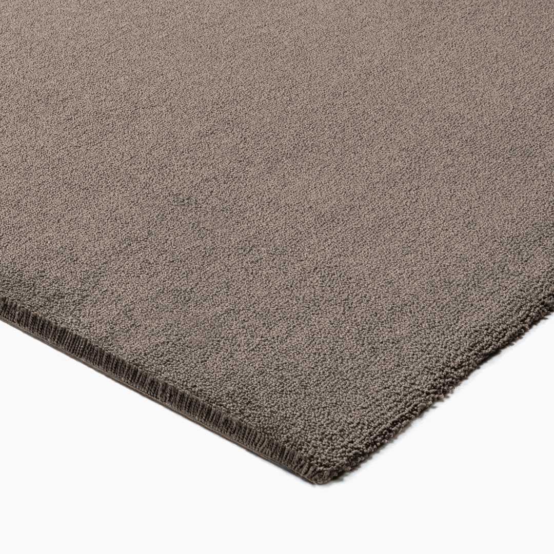 ALMA VISONE – Eleganza Neutra e Comfort Contemporaneo