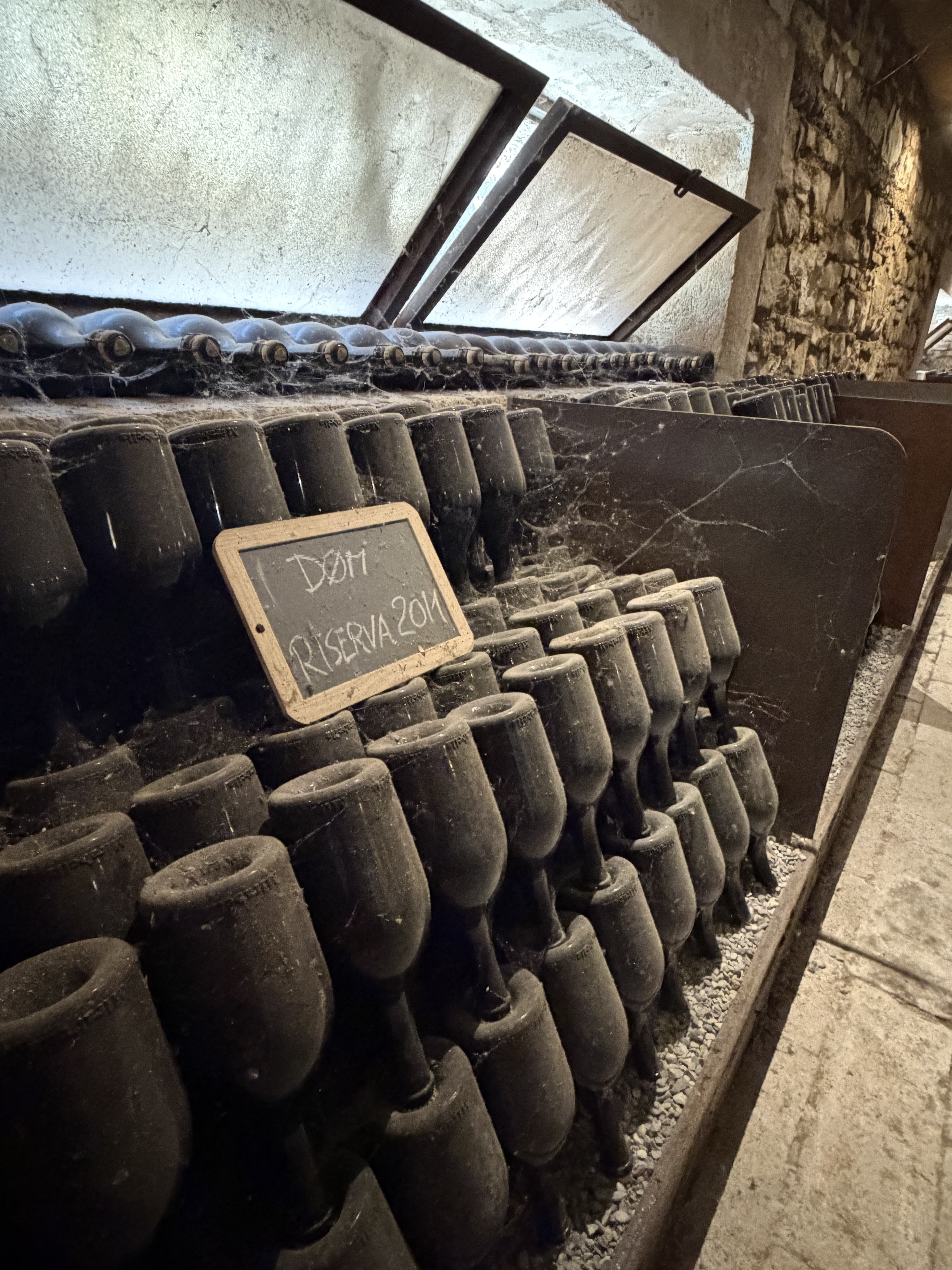 Bottiglie storiche custodite nel caveau