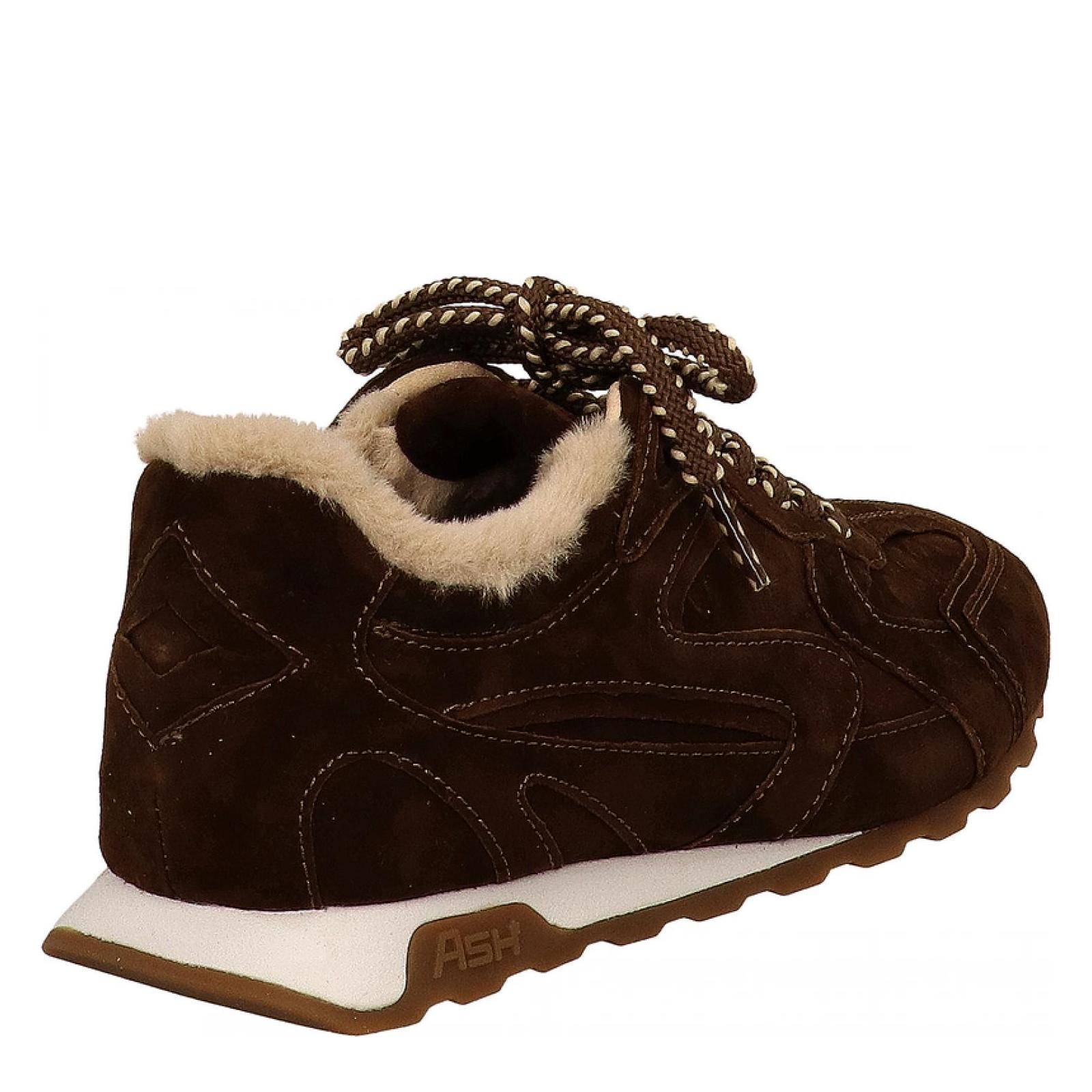 KASARFUR02 mink
