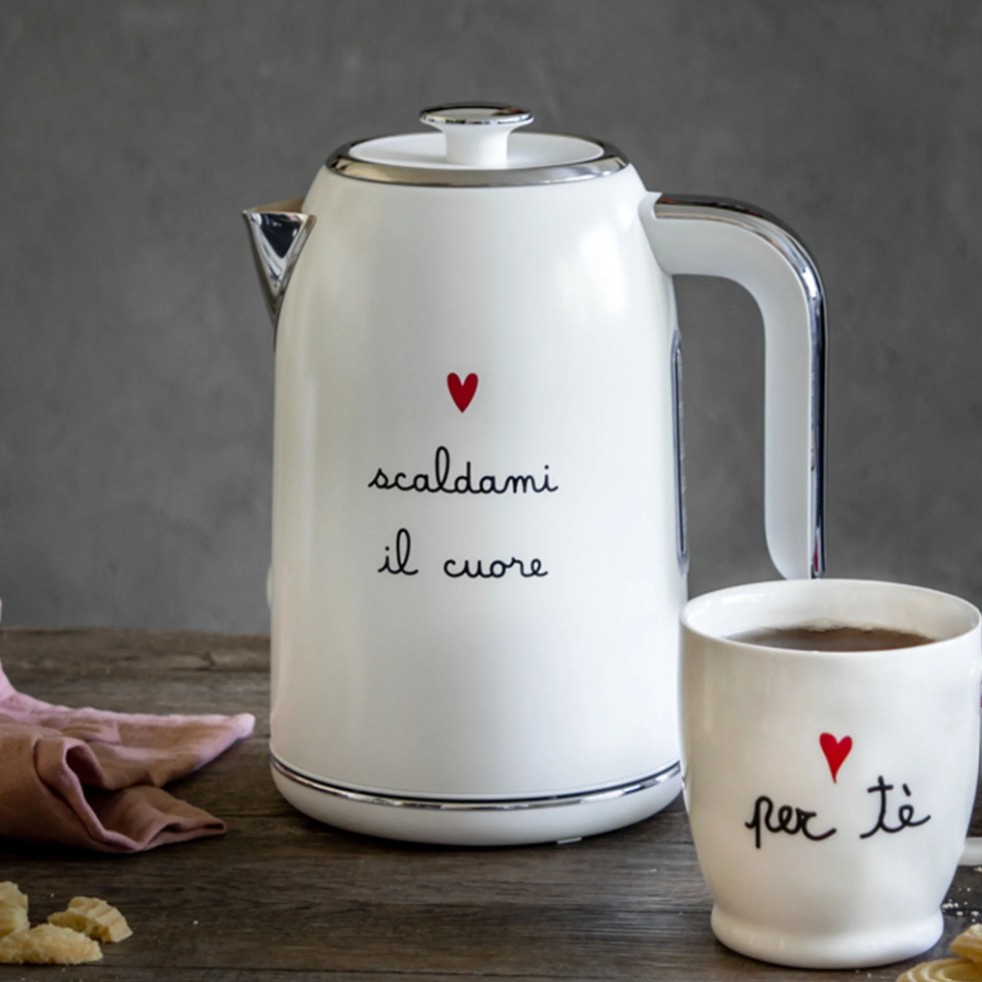 Bollitore bianco decoro Scaldami il cuore