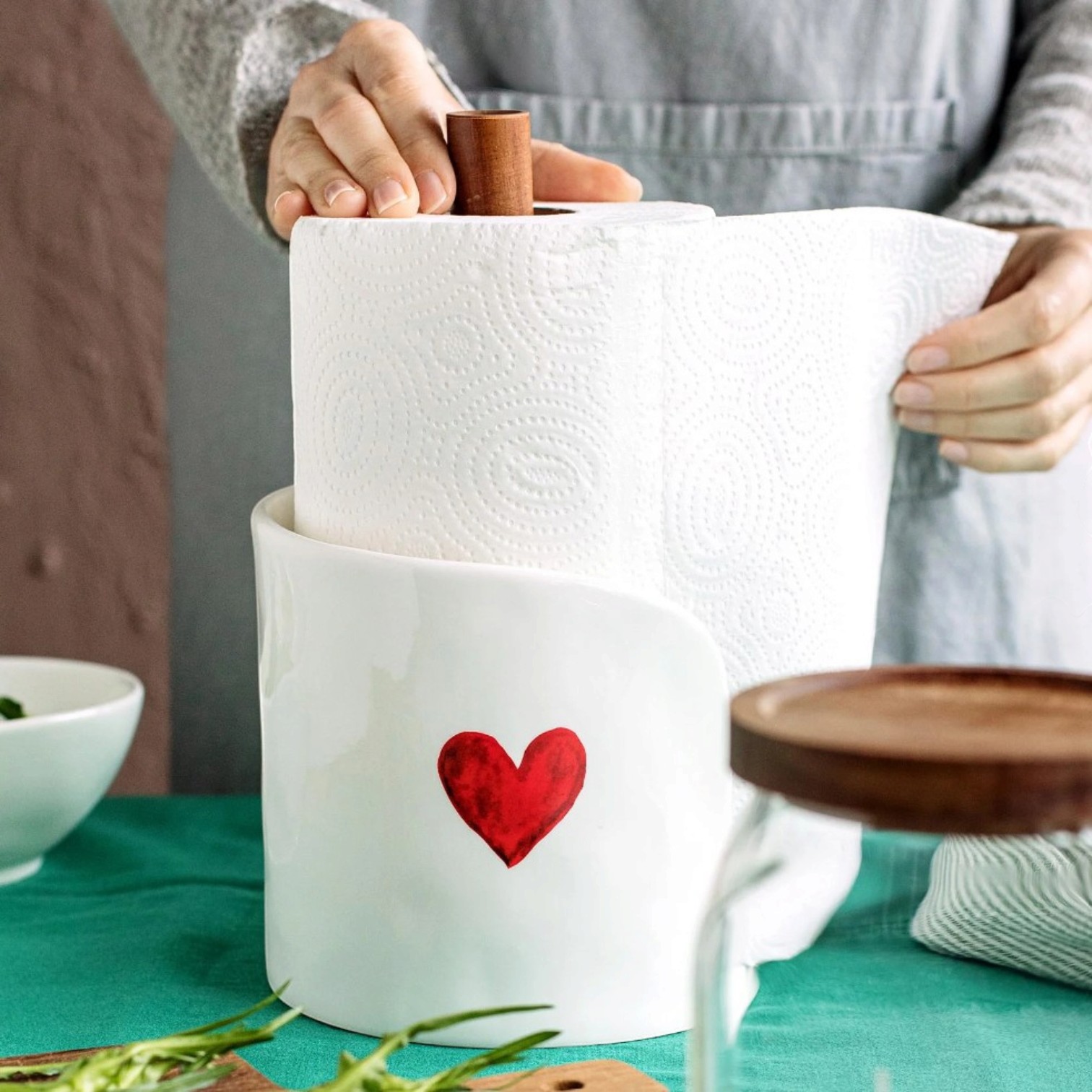 Portarotolo da cucina in gres porcellanato decoro Cuore acquerello rosso