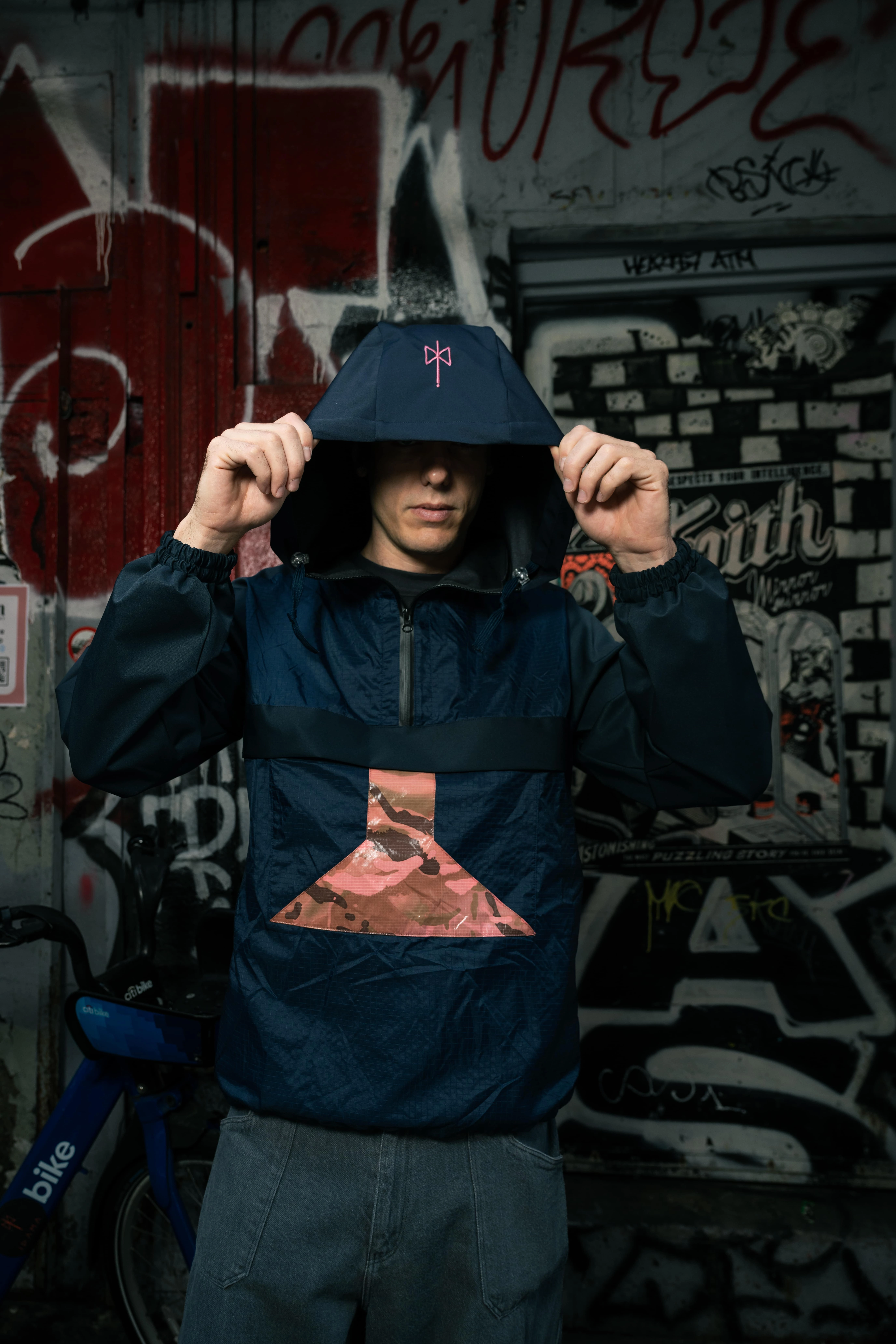 A NEW YORK CON JEROME PEEL