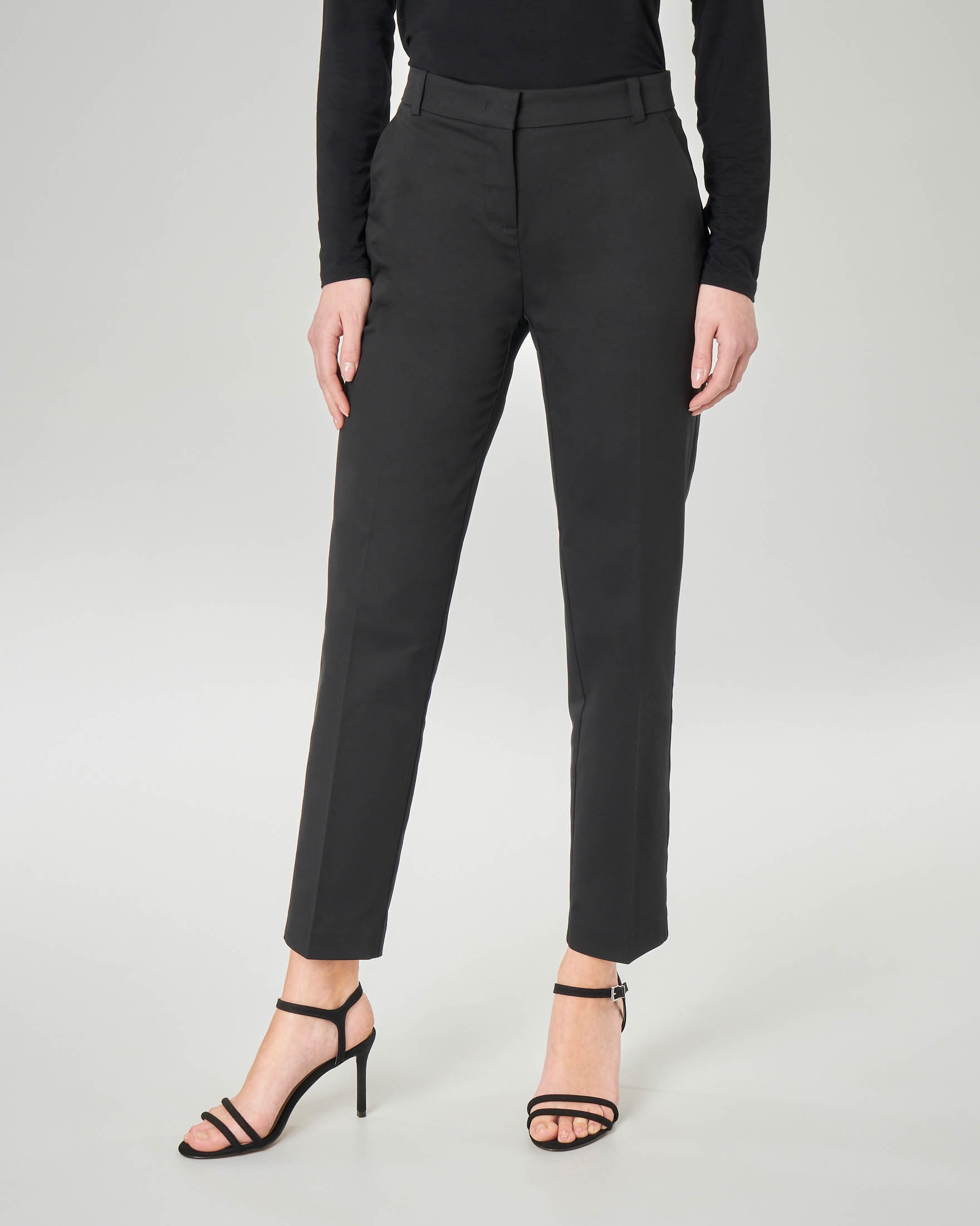 pantaloni neri donna