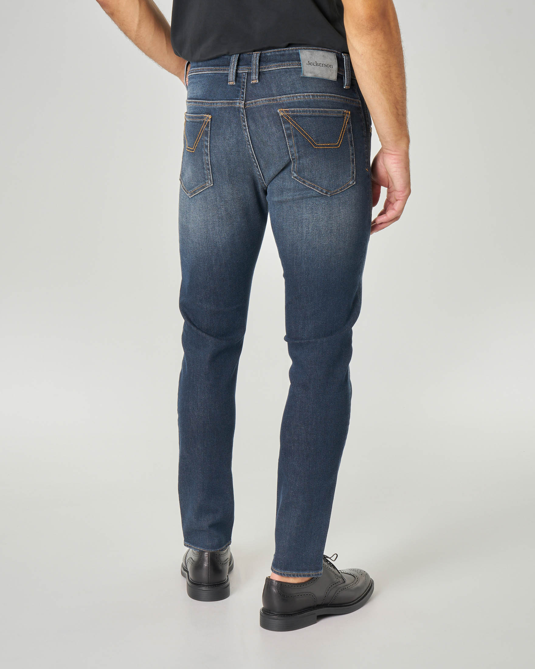 Jeans PA104 con nuova toppa piccola lavaggio blu scuro Pellizzari E