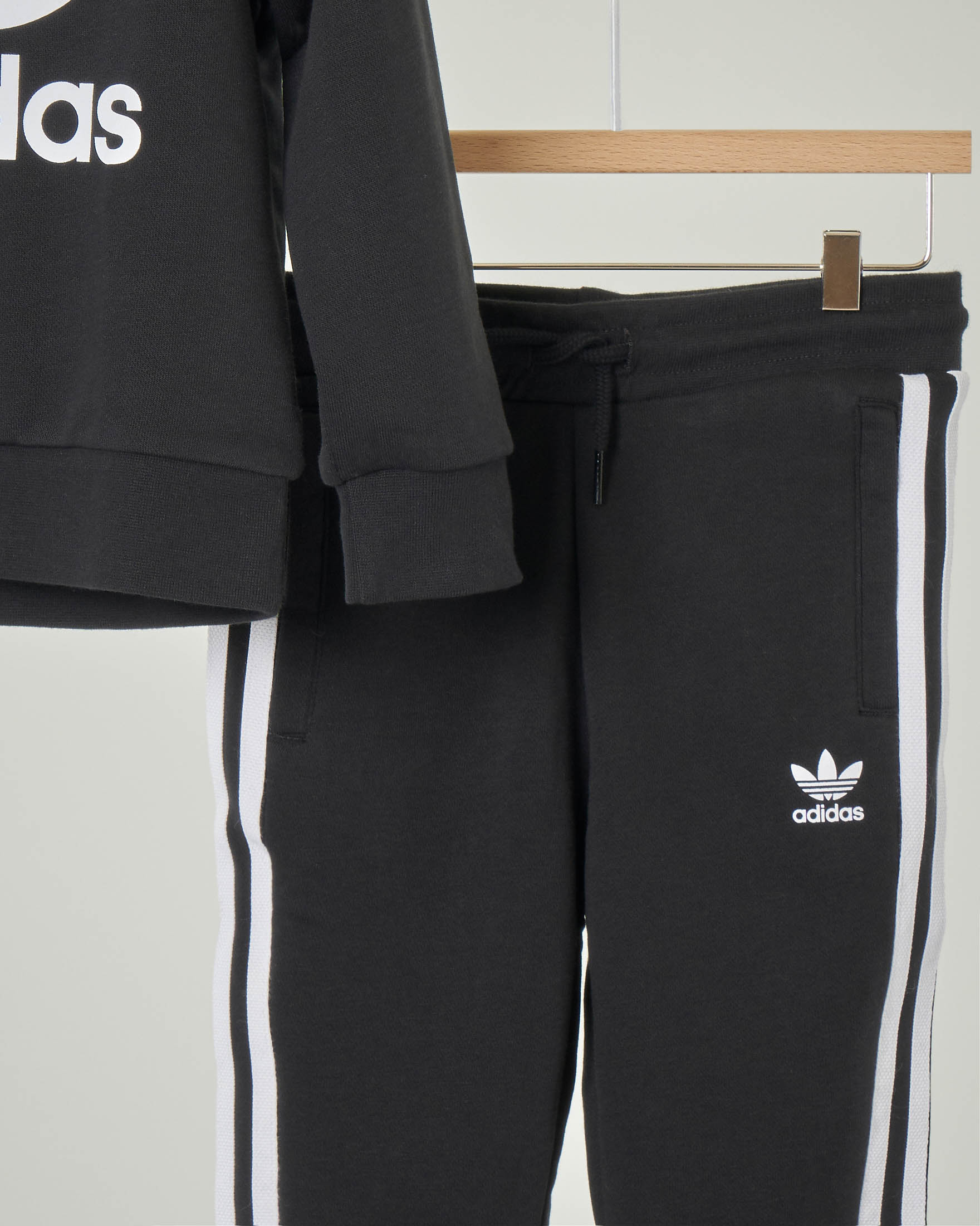 pantaloni tuta bambino 8 anni adidas pantaloni tuta bambino 8 anni adidas