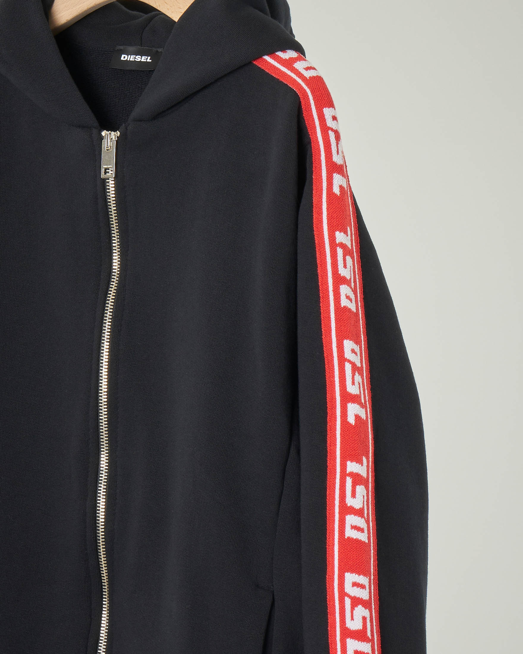 felpe rosse con cappuccio