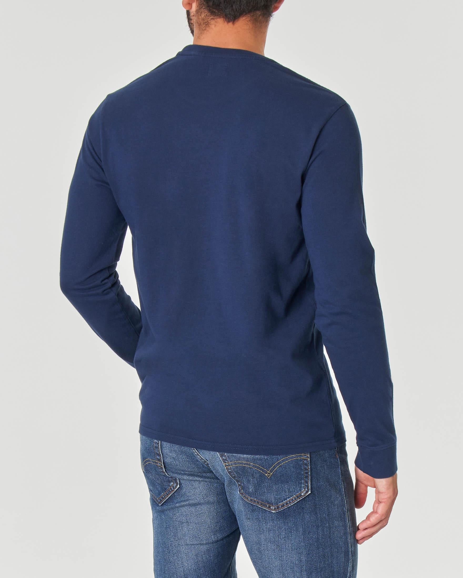 T-shirt Levi's blu manica lunga con logo batwing piccolo ricamato