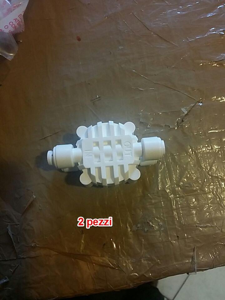 Valvola rubinetto manuale in plastica da 3/8 depuratore acqua osmosi inversa Valvola rubinetto manuale in plastica da 3/8 depuratore acqua osmosi inversa