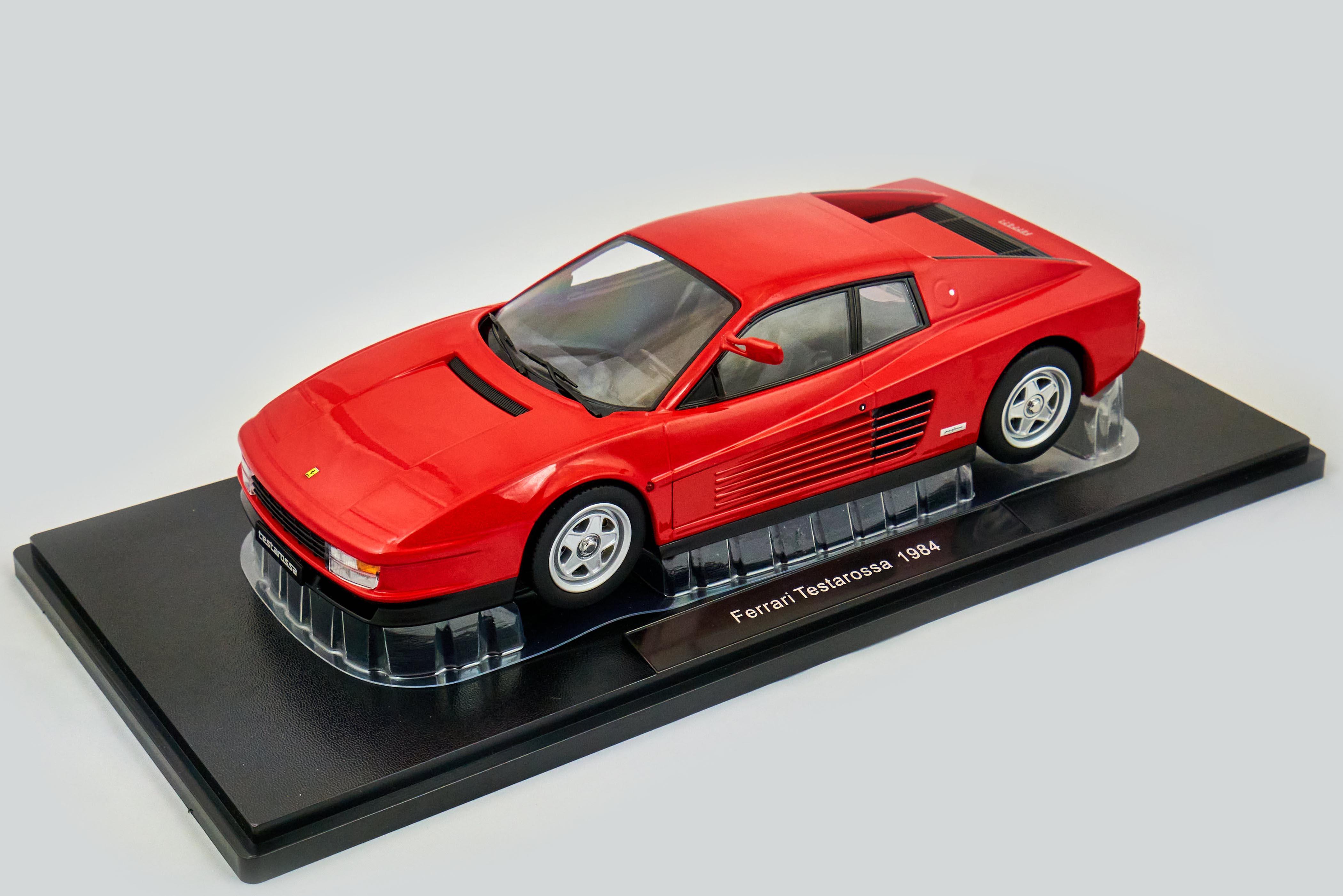 Ferrari 1984 Model Testarossa Burago 1/24 İtalya Üretim Model Araç