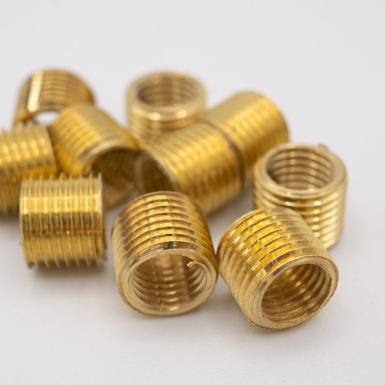 Raccordo In Ottone Curvo Maschio-Femmina - Filetto: 3/4" Gas