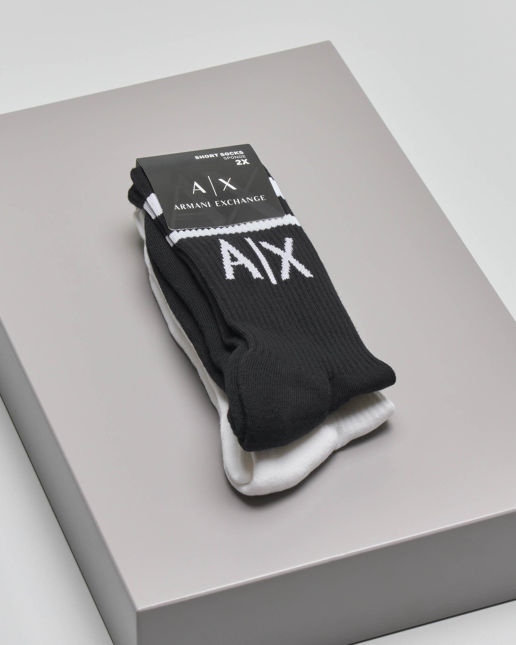 Confezione doppio calzino Armani Exchange nero e bianco in spugna di cotone con logo AX in contrasto