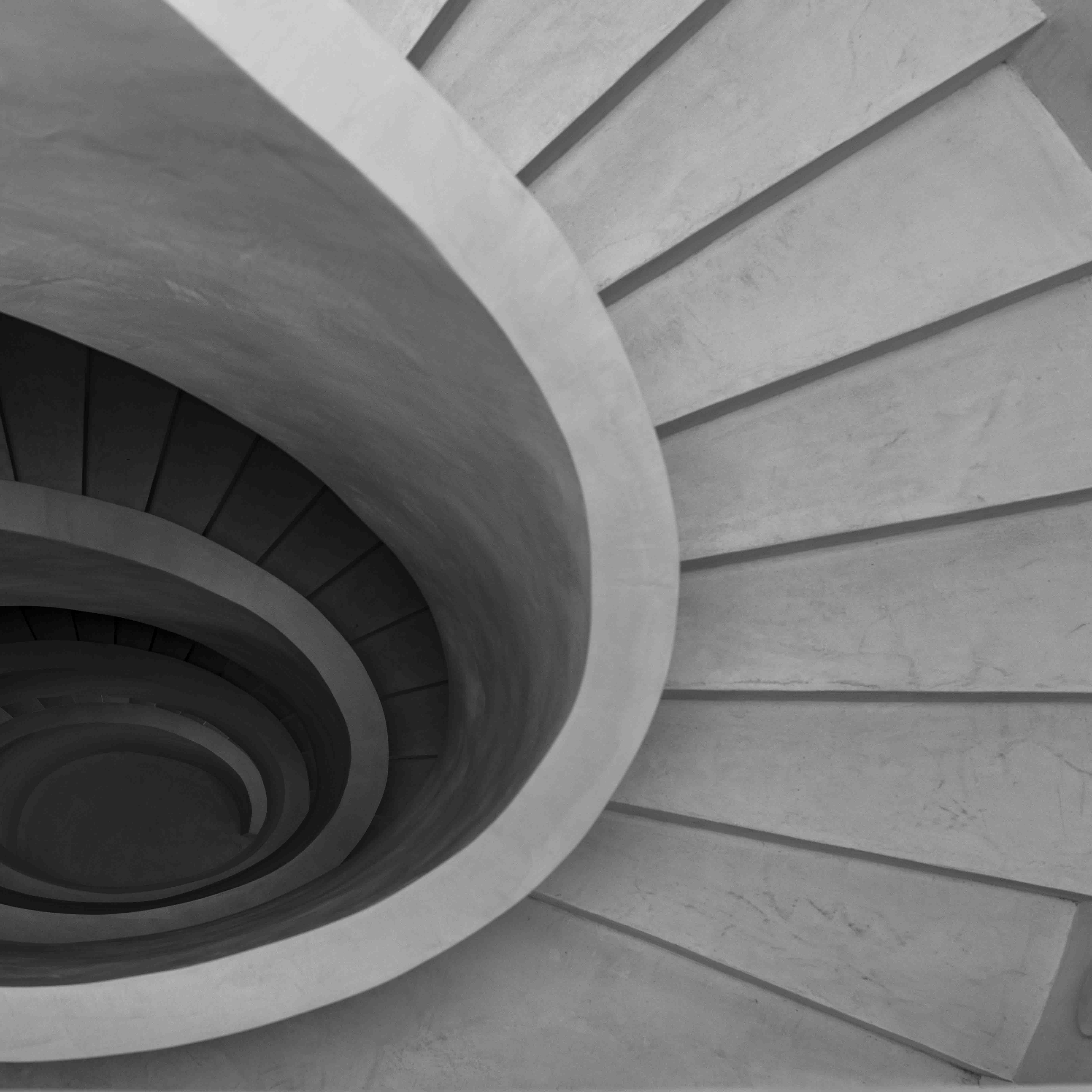 Wall2Floor: sistem multistrat din microciment pentru podele și pereți Novacolor