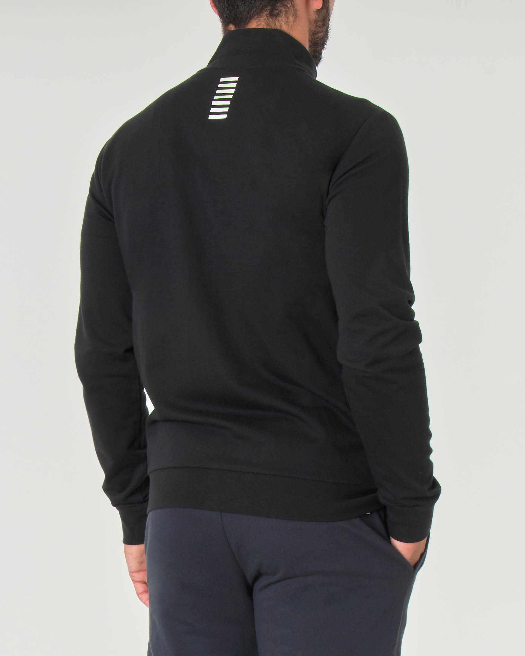 Felpa EA7 nera con chiusura zip e logo piccolo stampato