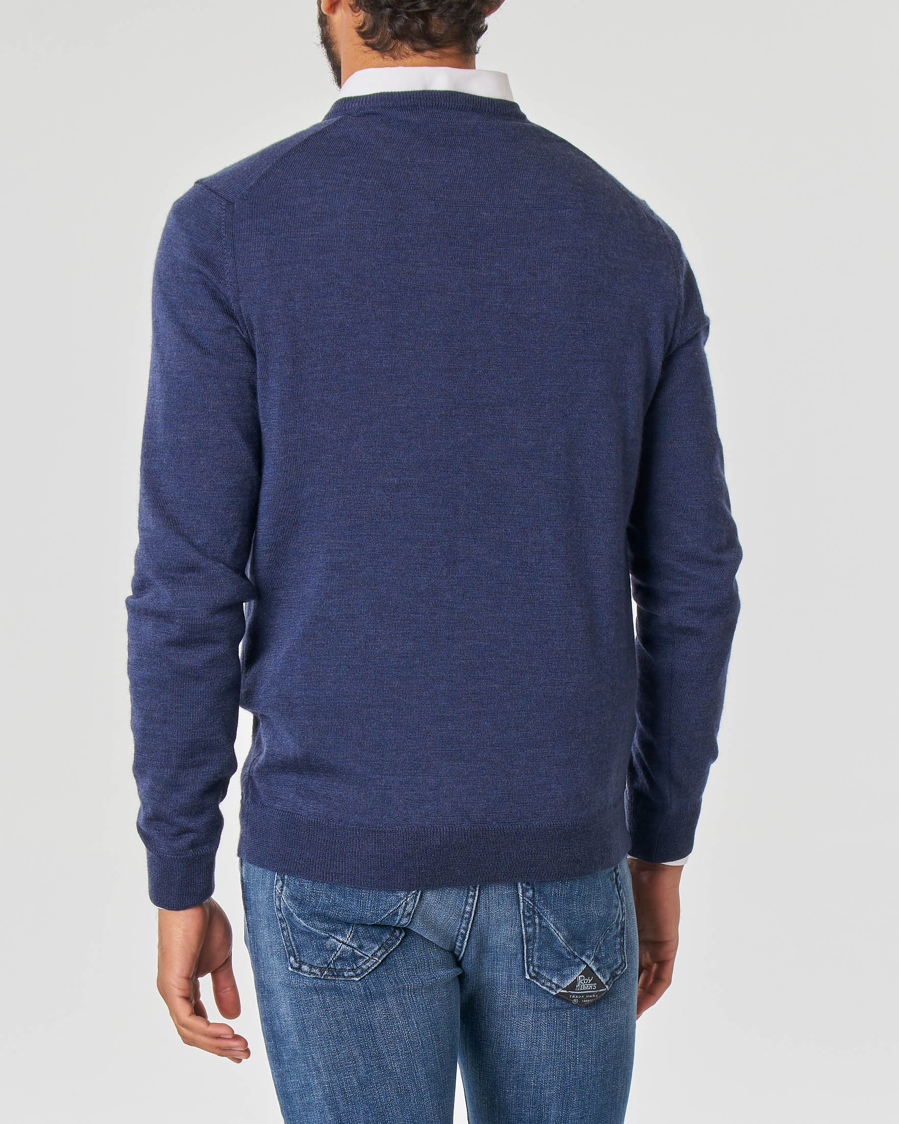 Maglia blu indaco scollo a V in lana merino