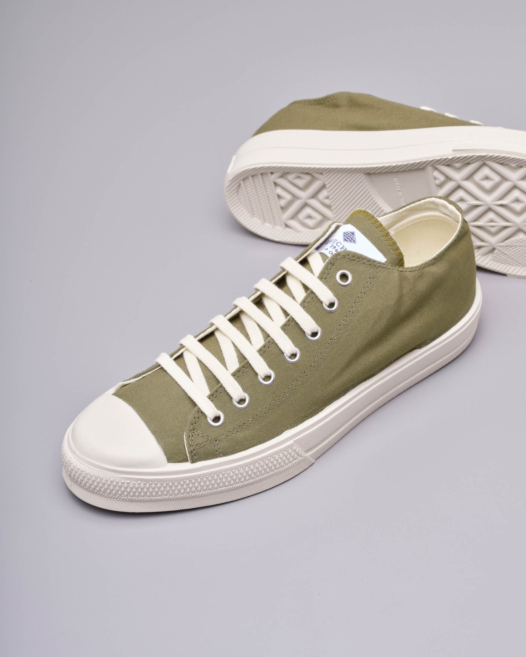 Sneakers verdi militare in tela di cotone