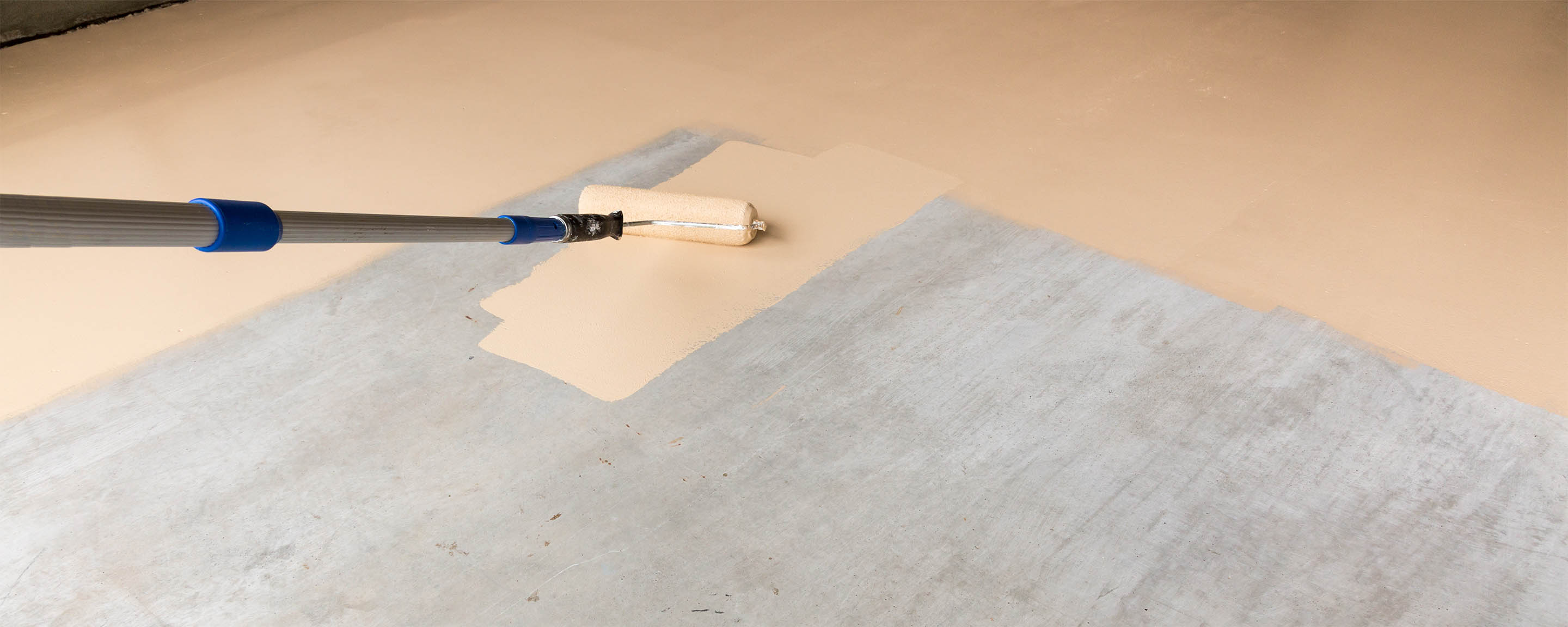 Come verniciare un pavimento in cemento con Marcotech AU 3D San Marco