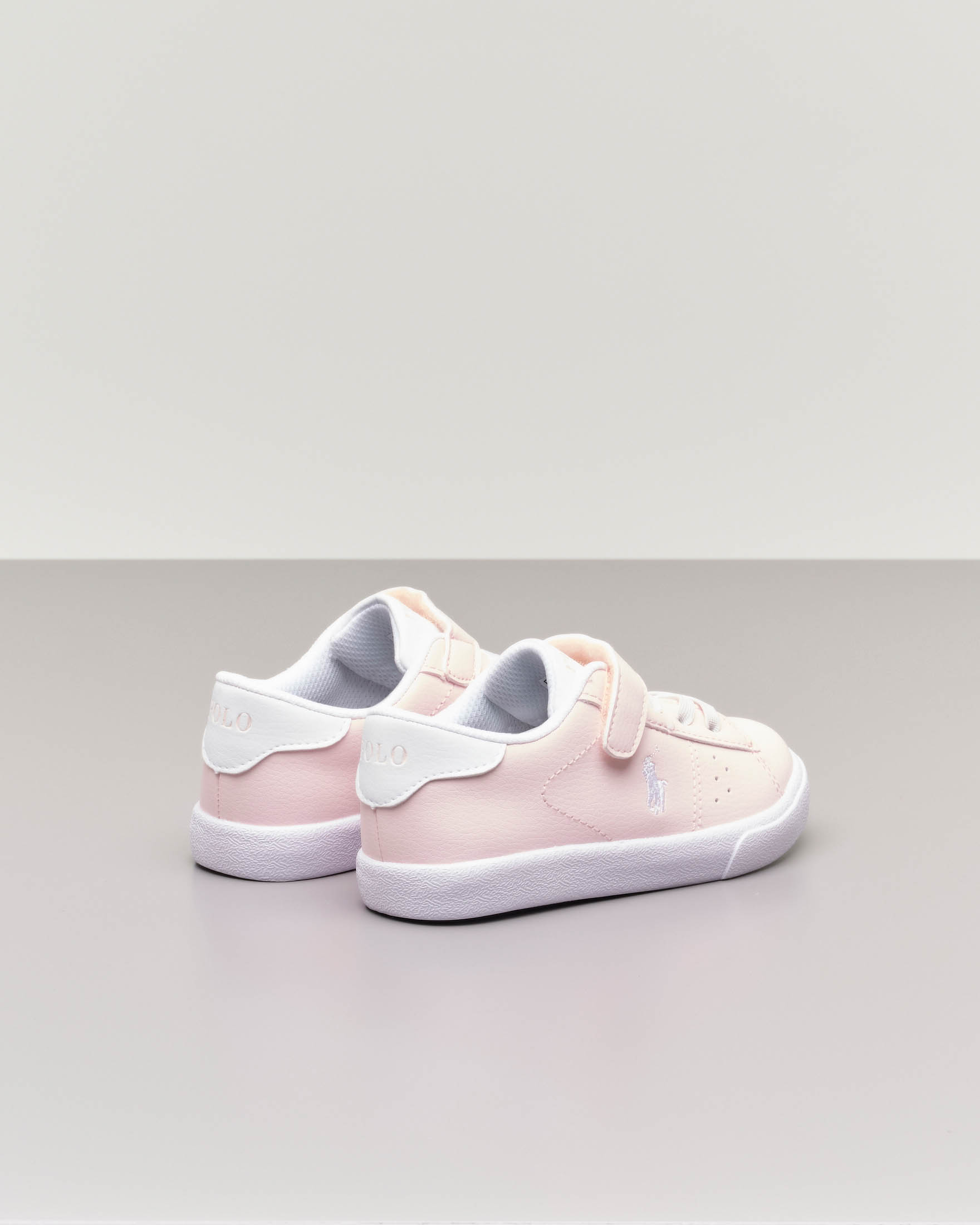 Sneakers rosa in ecopelle con pony bianco 20-26