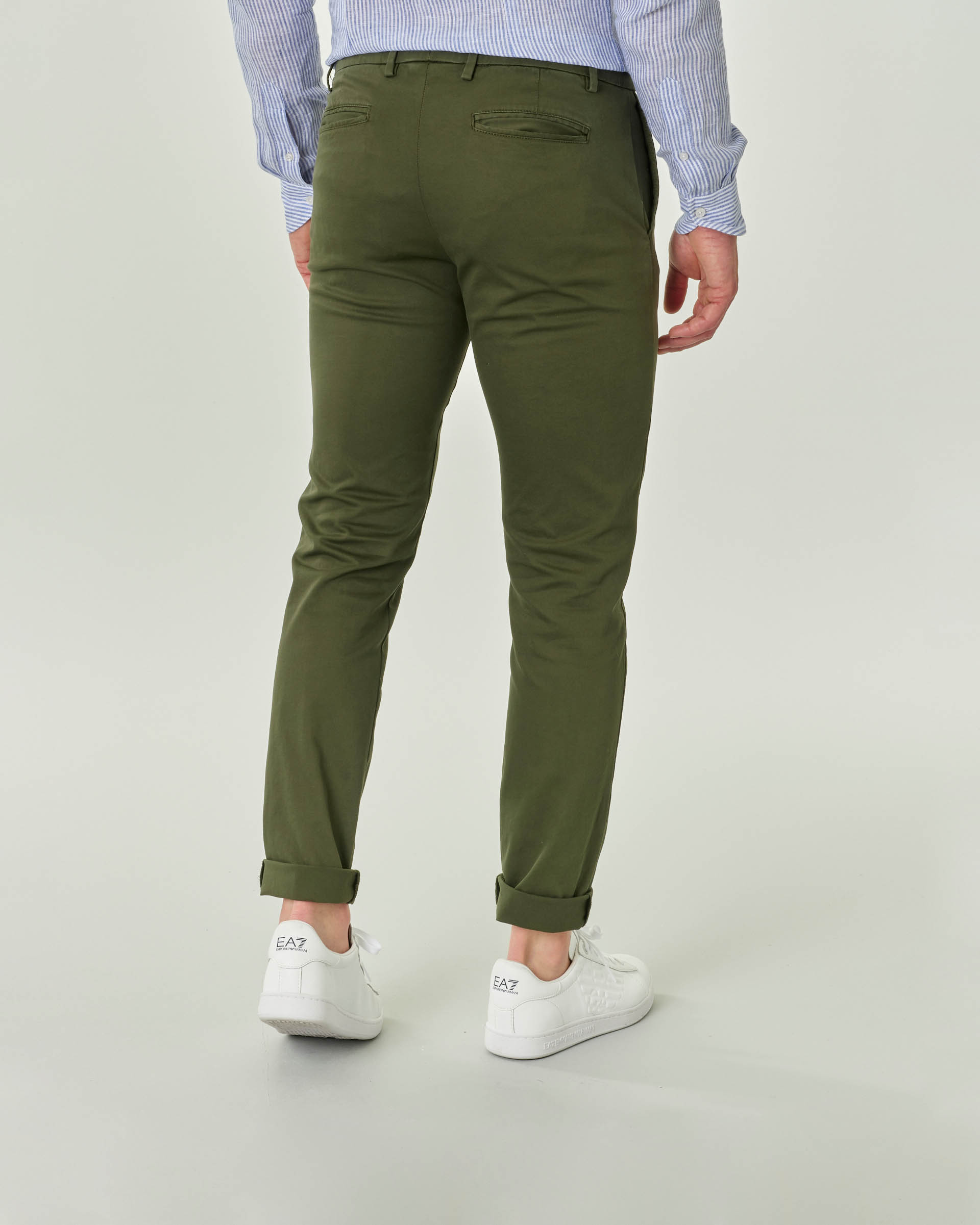 Pantalone chino verde militare in tricotina di cotone stretch