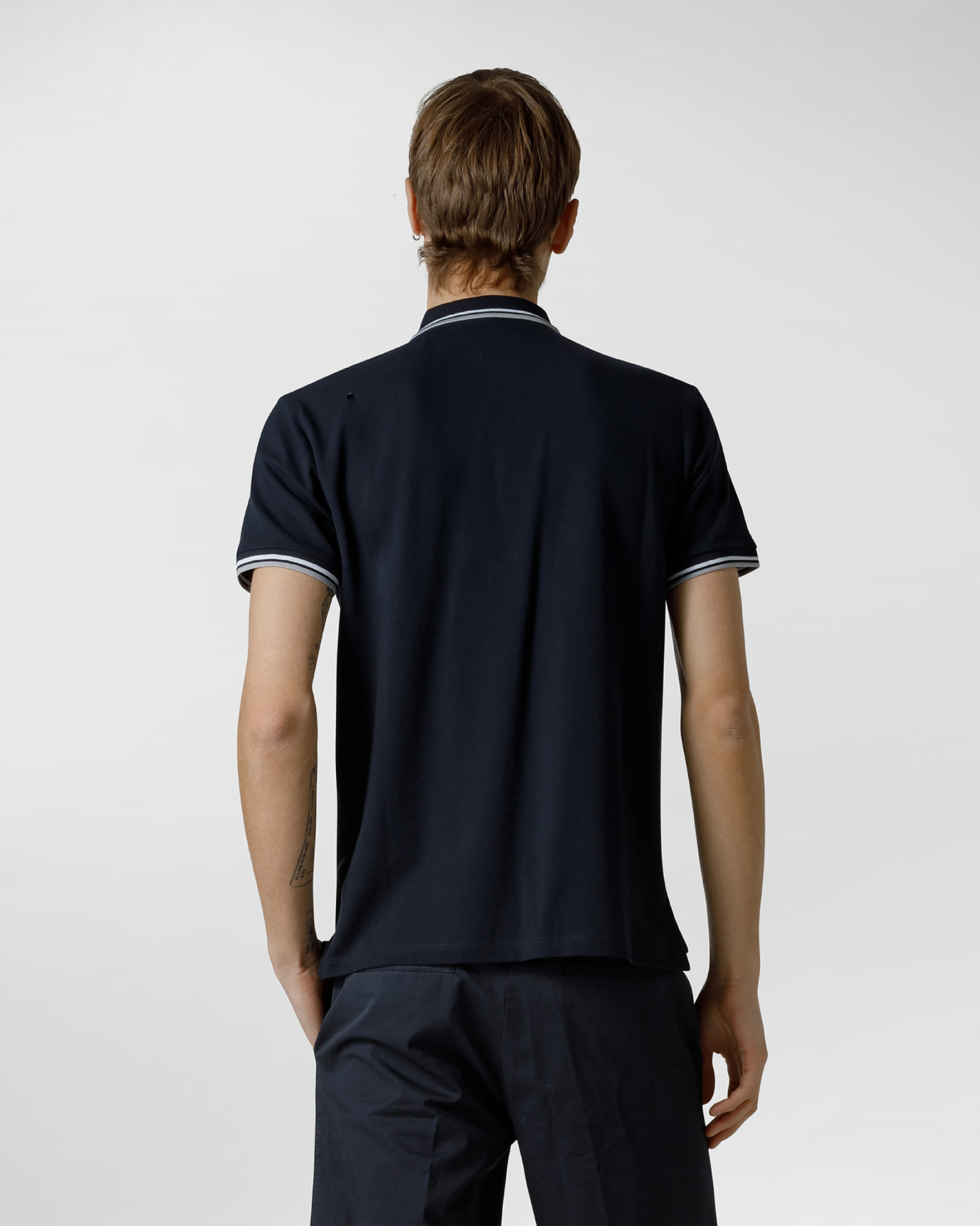 Polo blu mezza manica con bordino bianco e grigio image