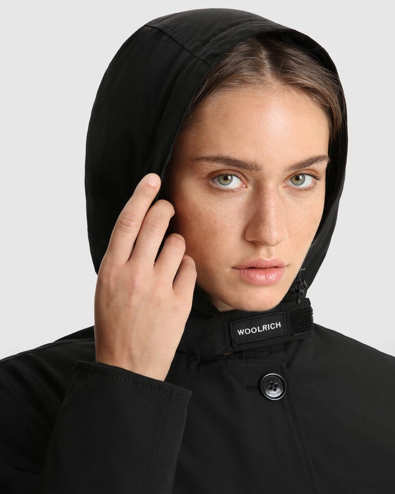 Arctic Parka nero con bordatura del cappuccio in pelliccia rimovibile imbottito in piuma naturale