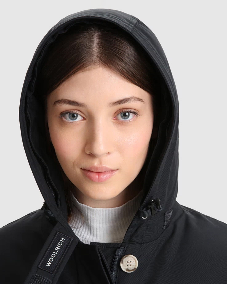 Arctic Parka slim fit blu imbottito in piuma naturale con bordatura in pelliccia