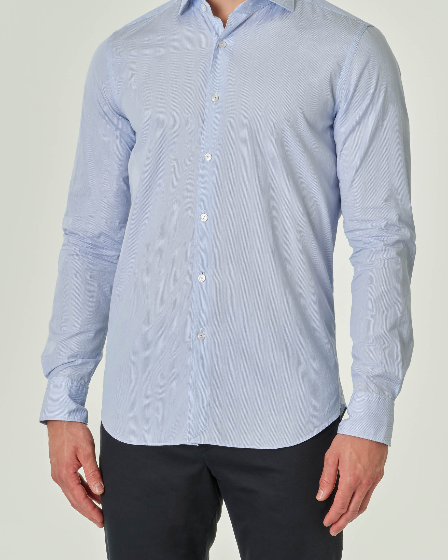 Camicia azzurra in puro cotone micro riga con collo alla francese