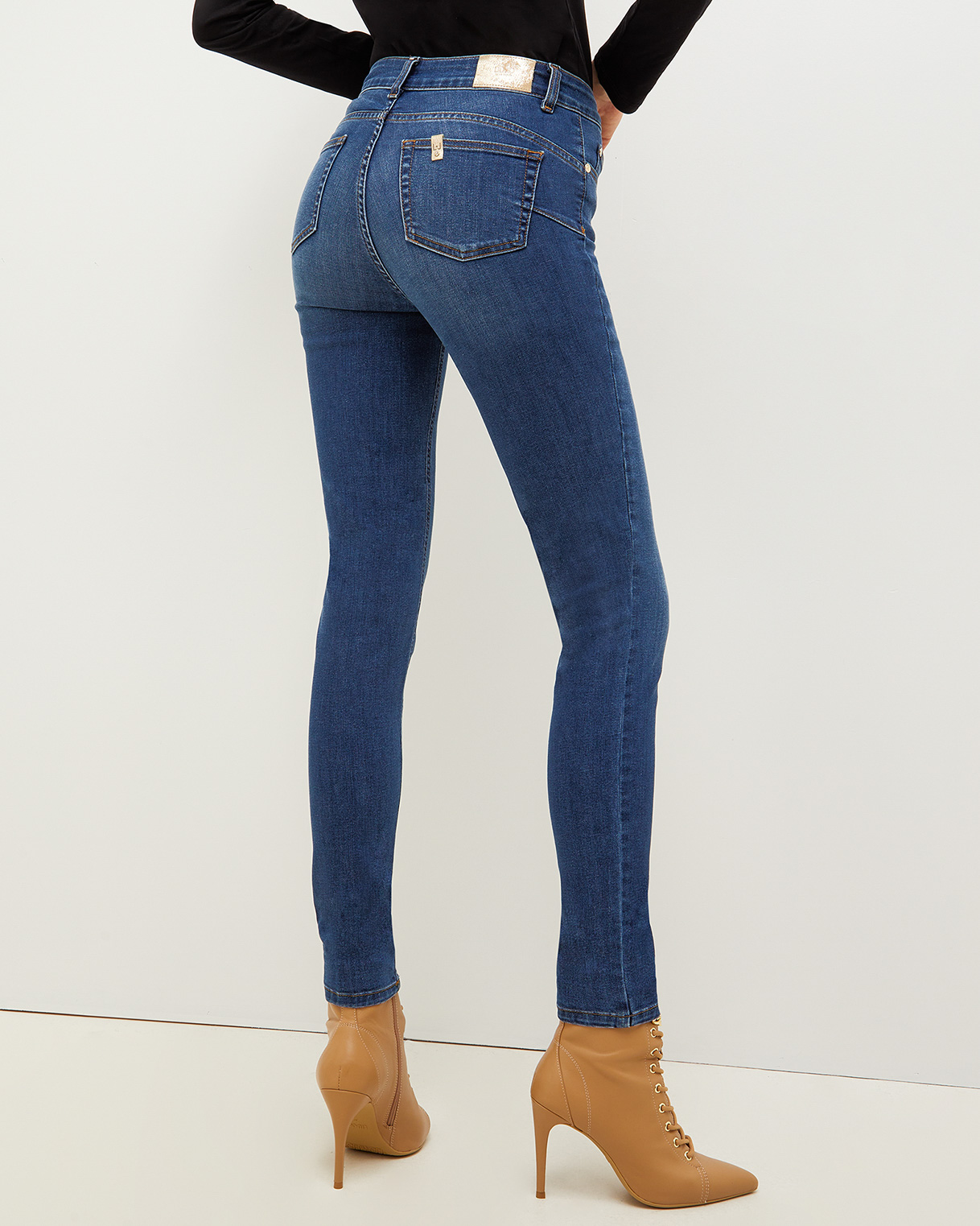 Jeans on sale bottom up