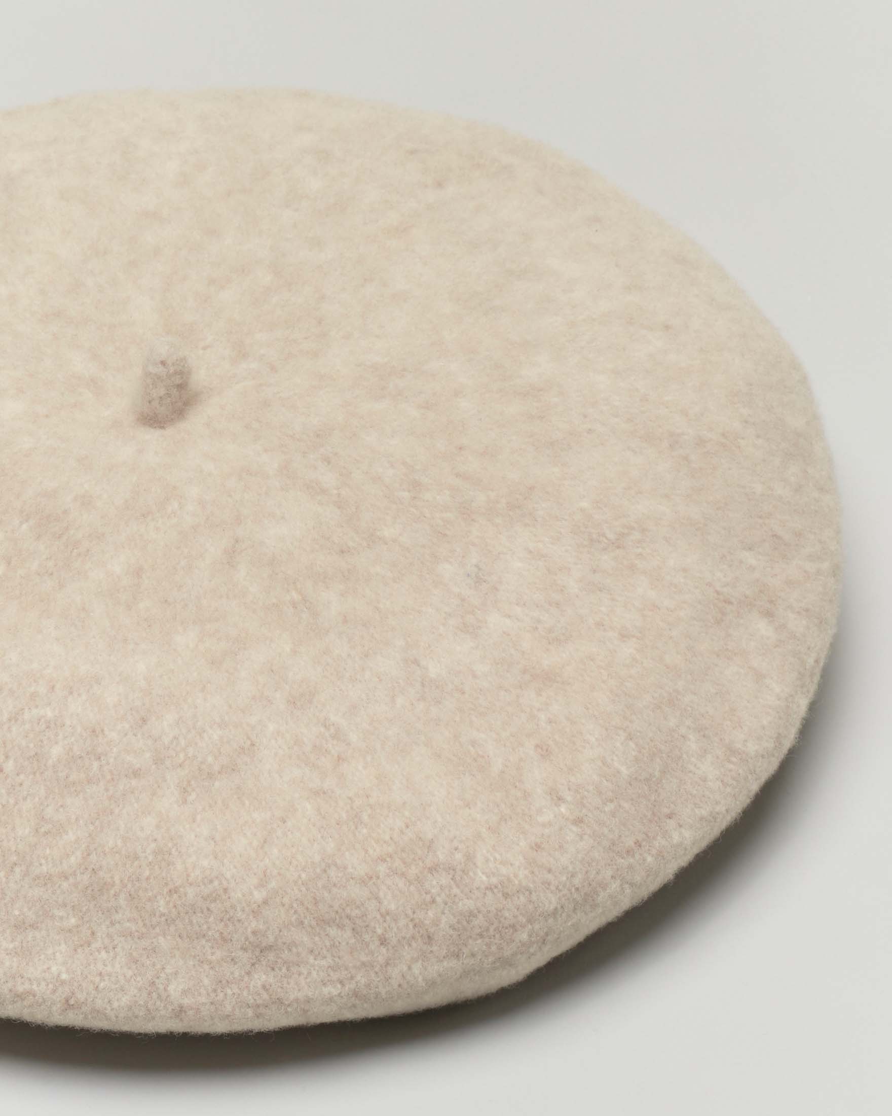 Basco in feltro di pura lana color sabbia melange