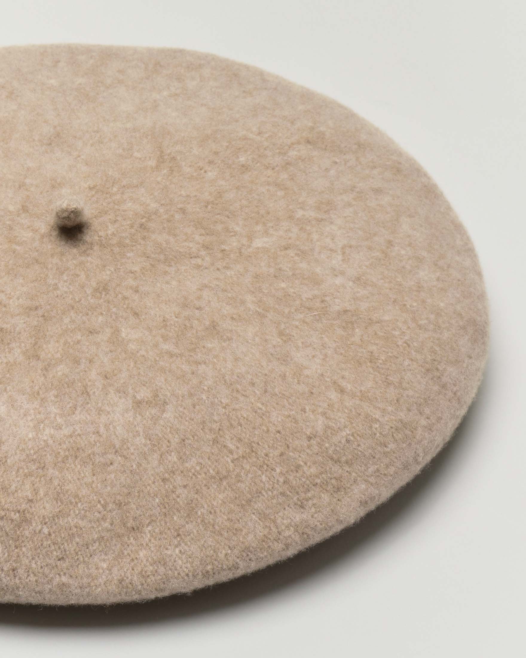 Basco in feltro di pura lana color noce melange