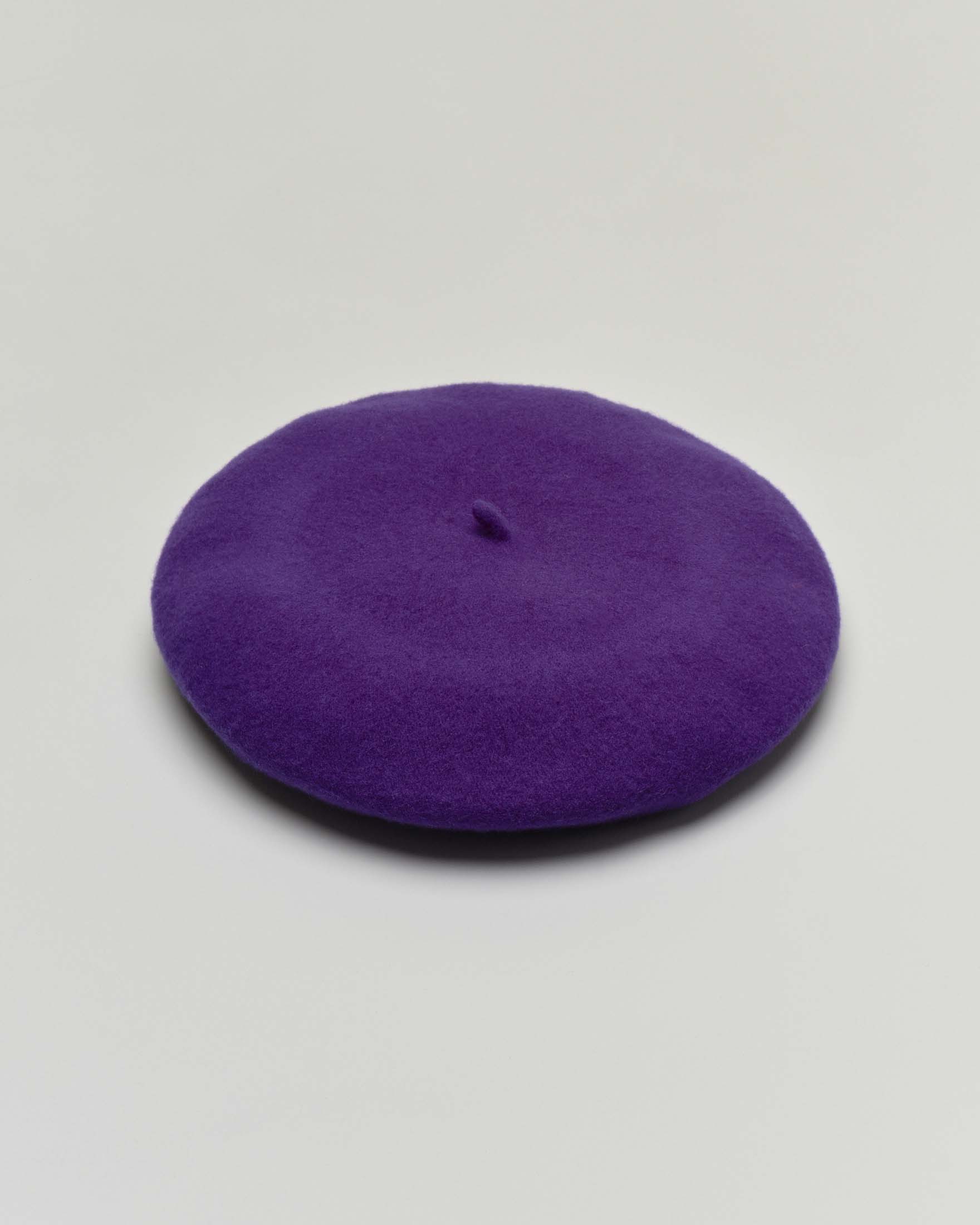 Basco viola in feltro di pura lana