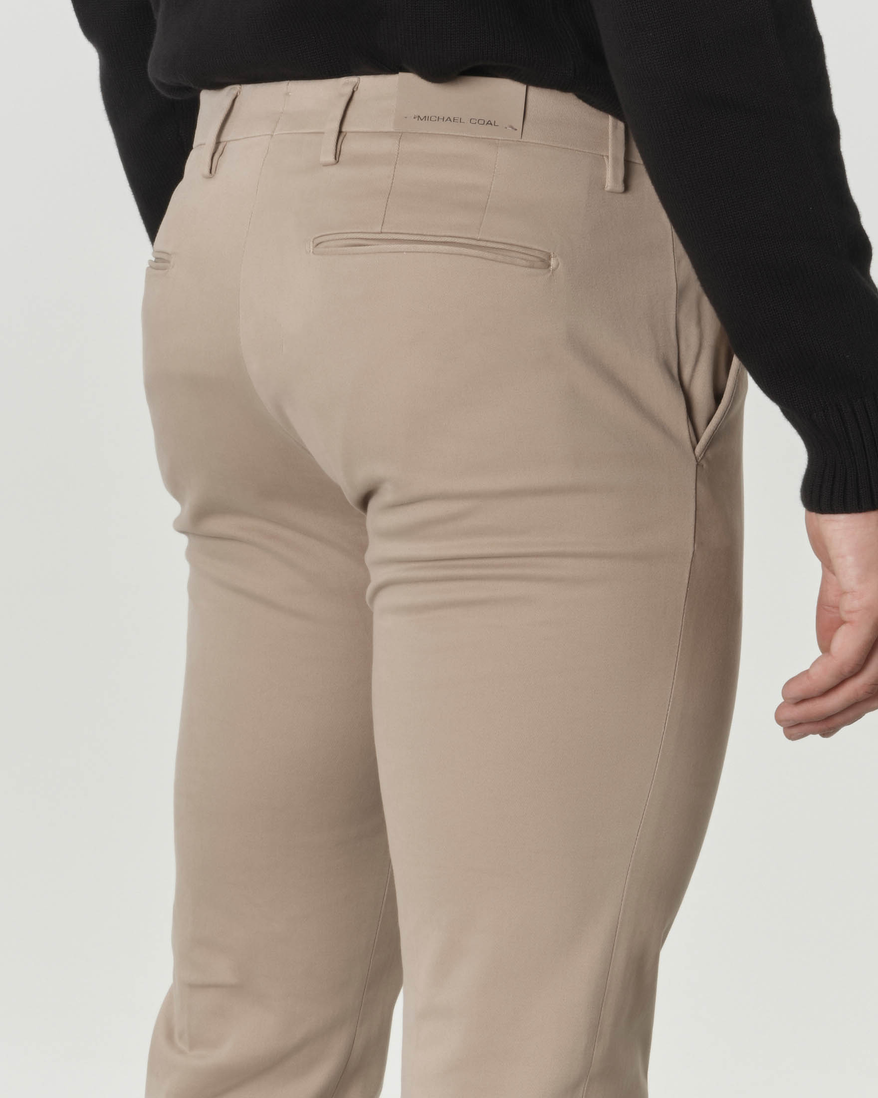 Pantaloni chino Brad beige in gabardina di cotone stretch image