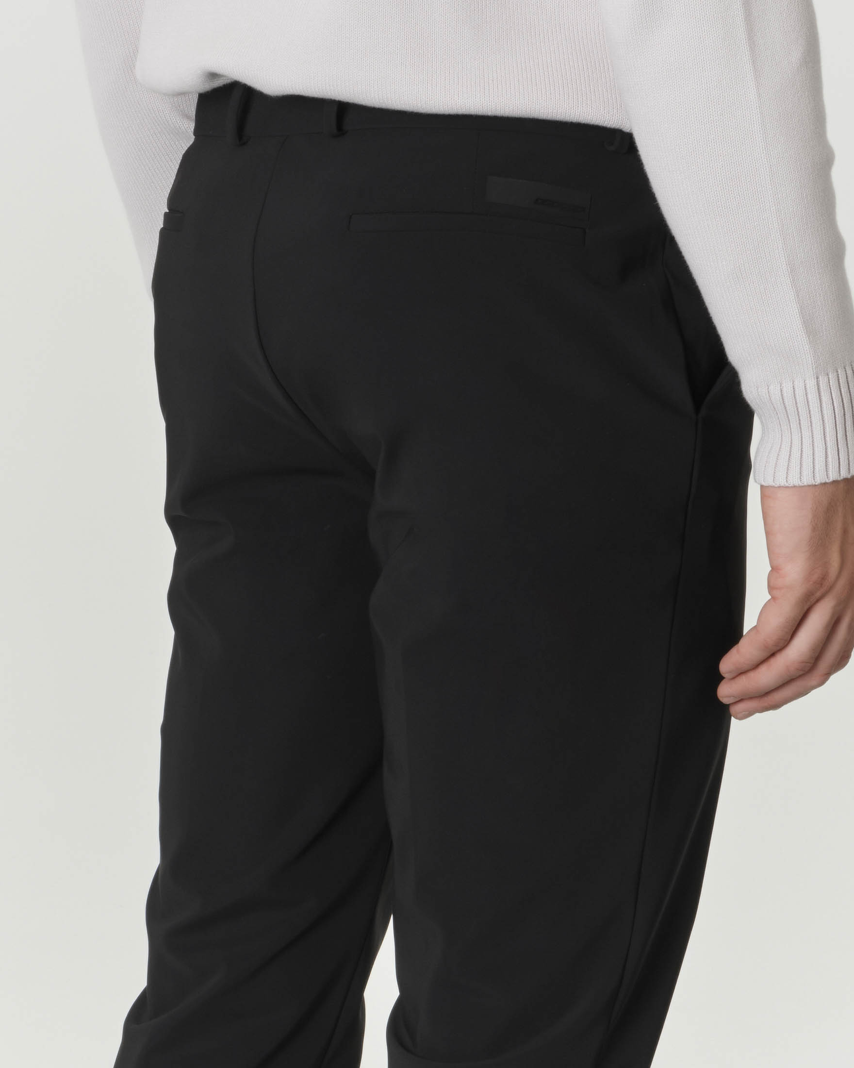 Winter Chino R.R.D. nero in tessuto tecnico stretch image