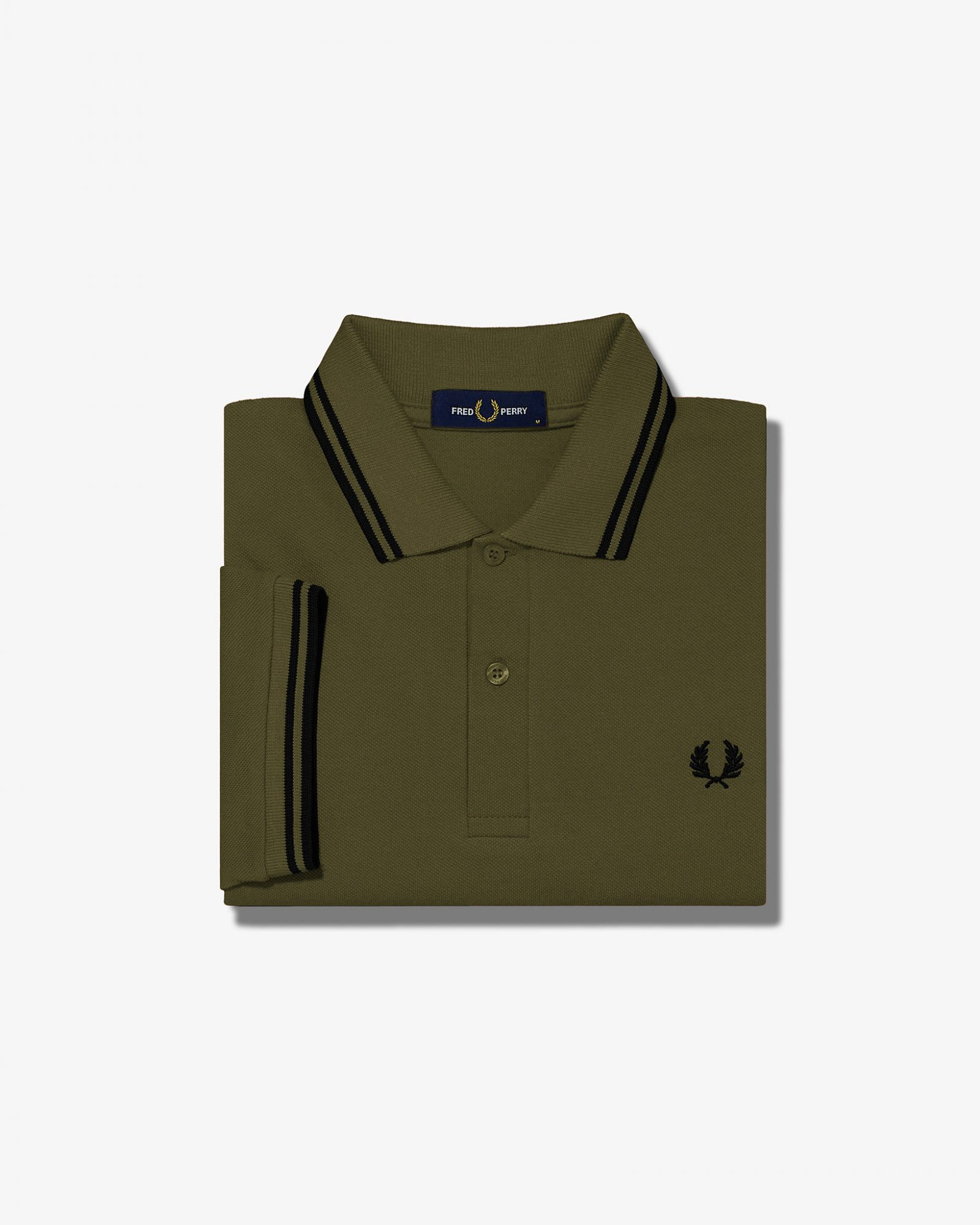 Polo verde militare con bordino nero